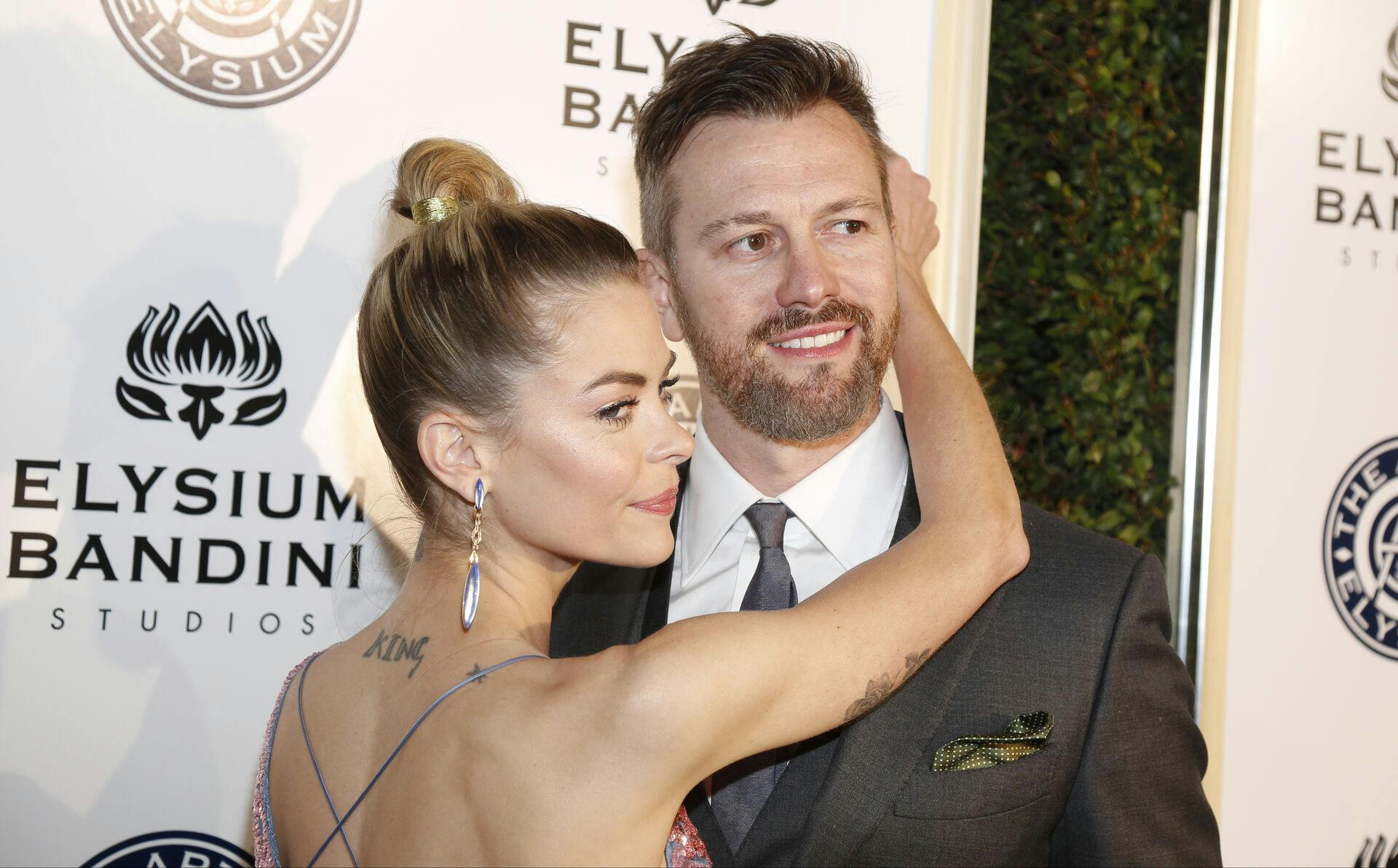 Jaime King and Kyle Newman attend the tenth annual The Art of Elysium's "Heaven" Gala at Red Studios in Los Angeles, California, USA, on 07 January 2017. Photo by: Hubert Boesl/picture-alliance/dpa/AP Images