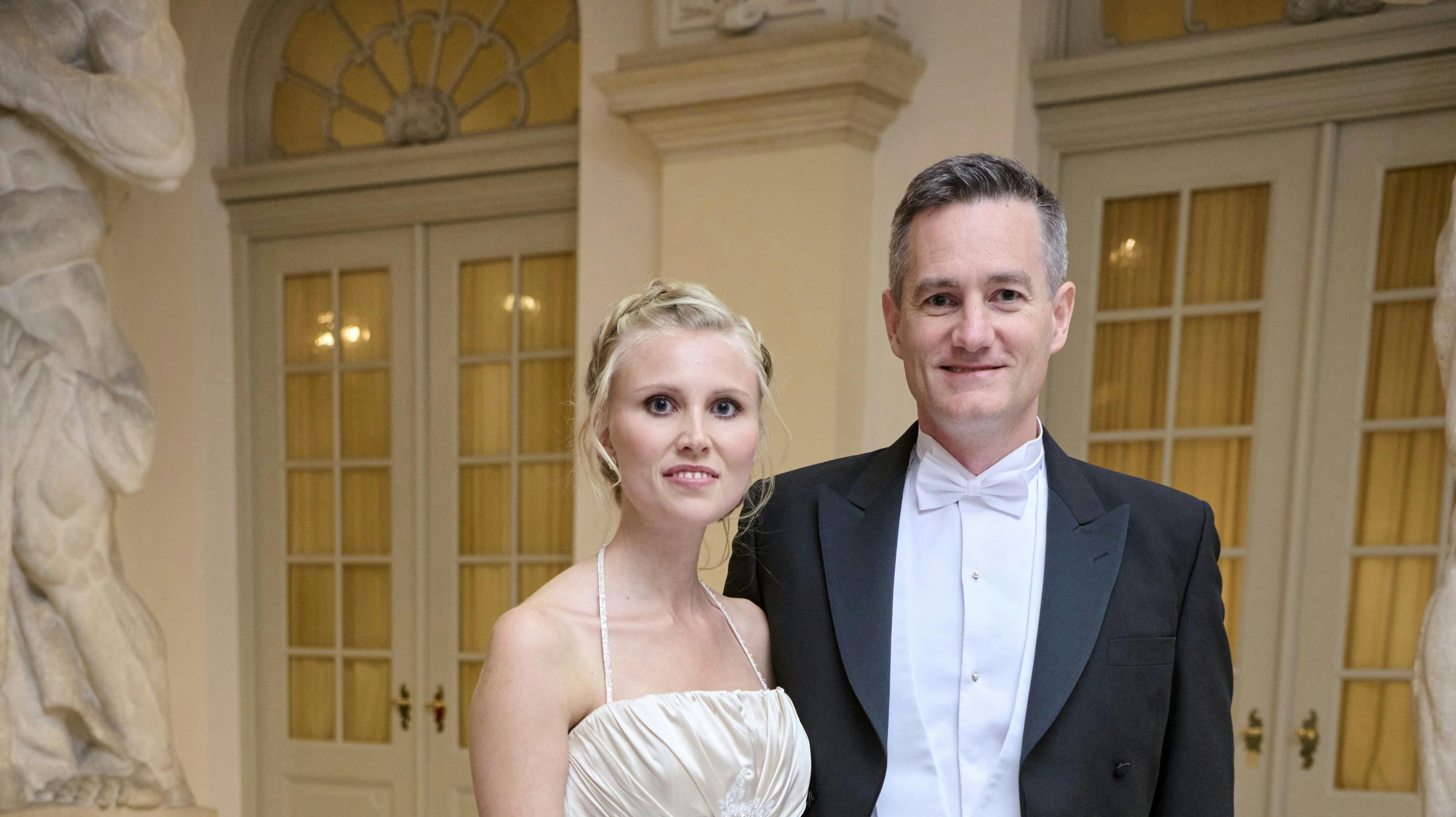 Rasmus Jarlov og hustruen Julie. 