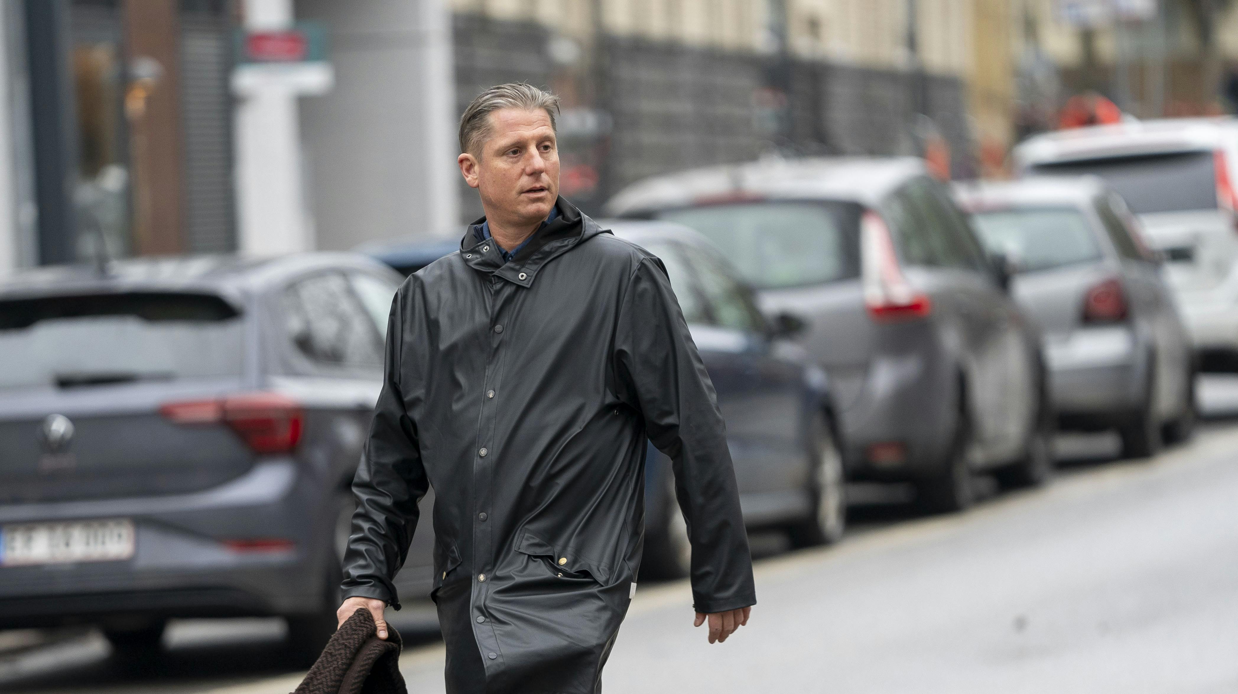 Robert Hansen har hele tiden nægtet sig skyldig i anklagerne om vold - men nu er sagen afsluttet, og Robert Hansen kan skrive endnu en voldsdom på cv'et.