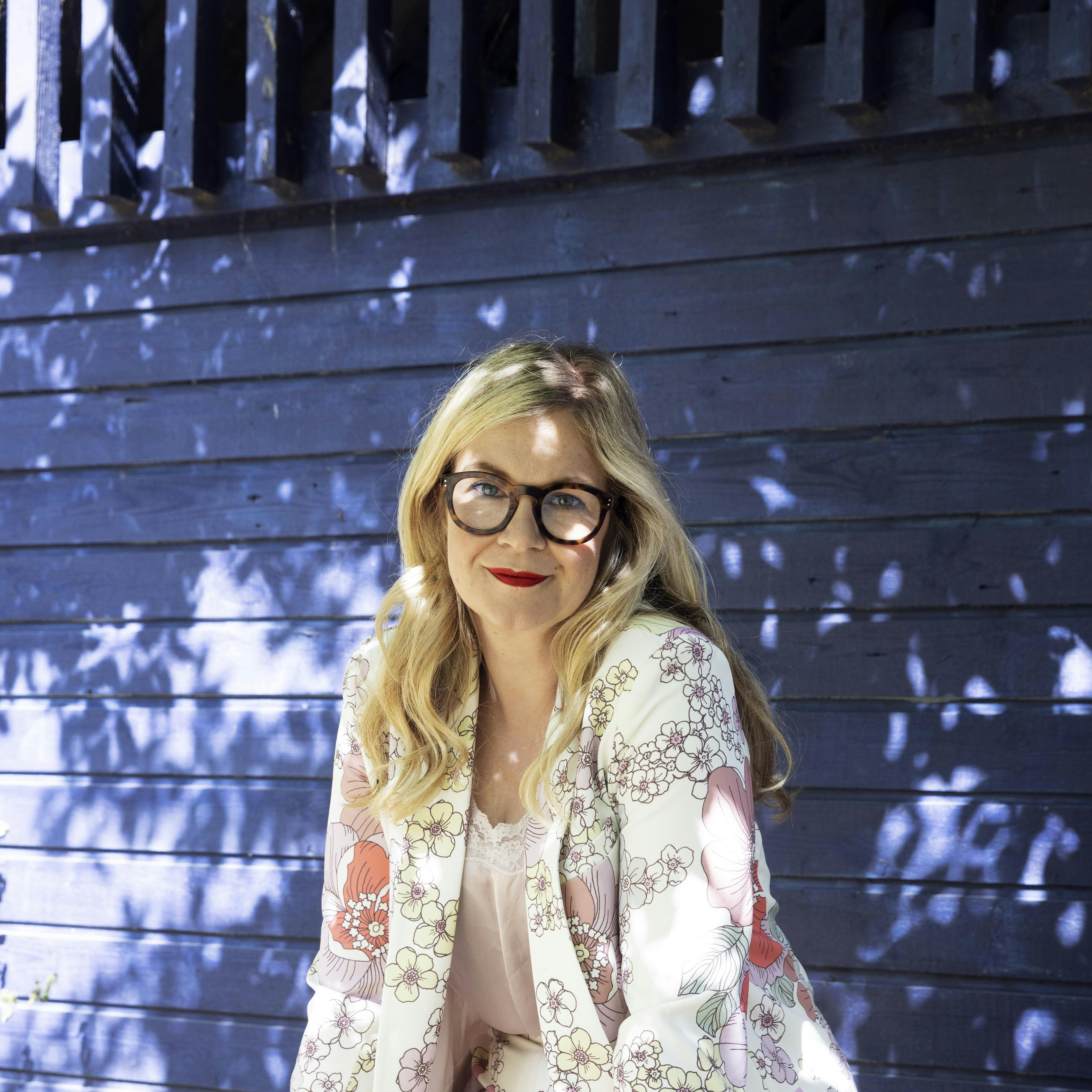 Den kendte tv- og radiovært er blevet idømt fængsel i sagen, hvor hun var sigtet for stalking af hendes mand, Esben Bjerres veninde.