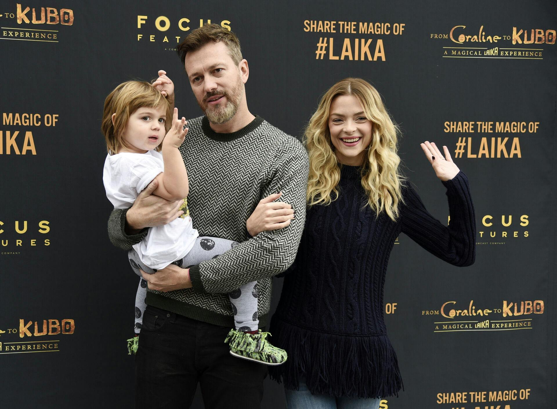 Jaime King og Kyle Newman med sønnen James i 2016.