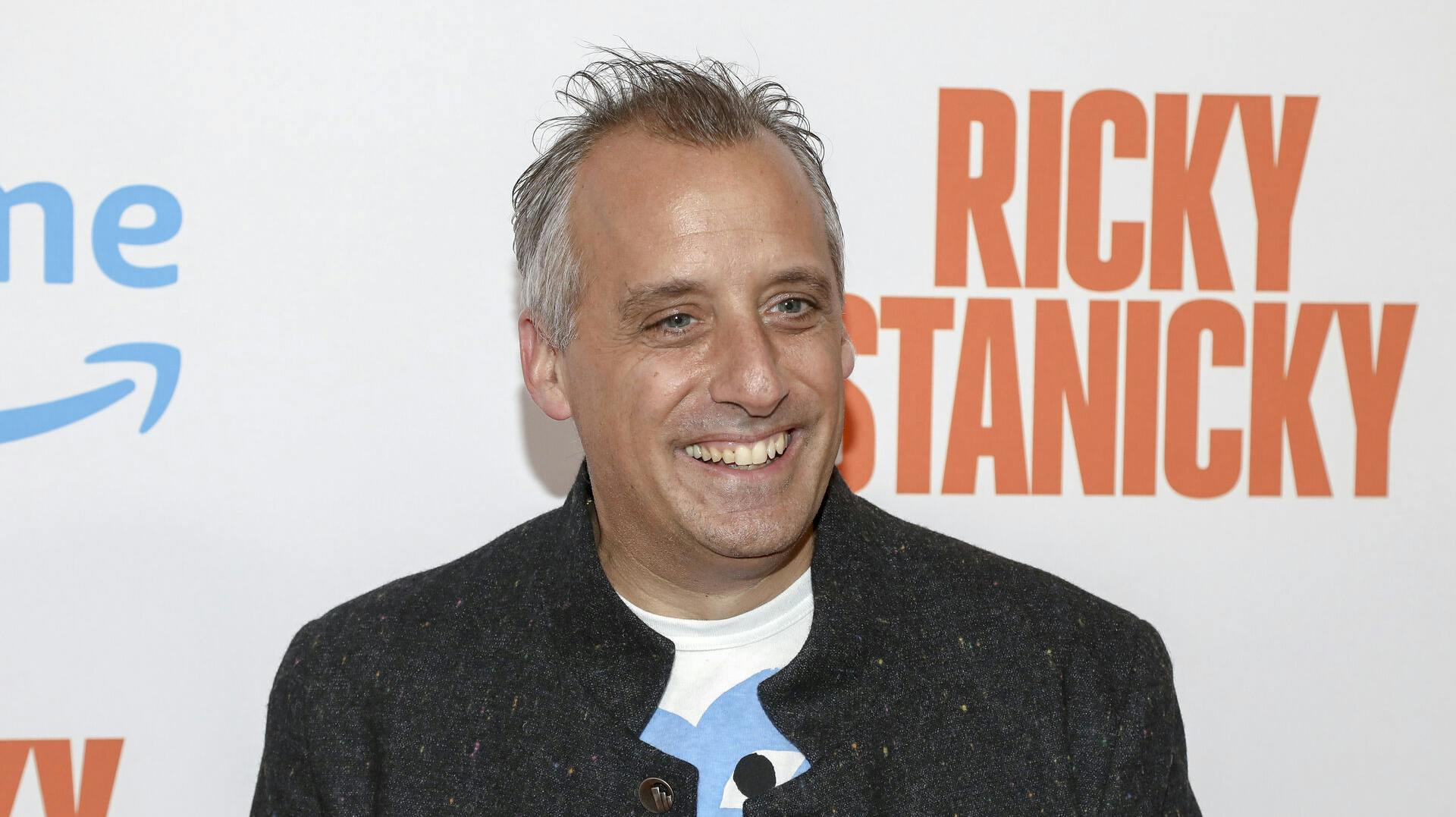 En bruger på TikTok anklager komiker og skuespilleren Joe Gatto for at have udsat hende for et seksuelt overgreb. Nu svarer han tilbage på de voldsomme anklager.