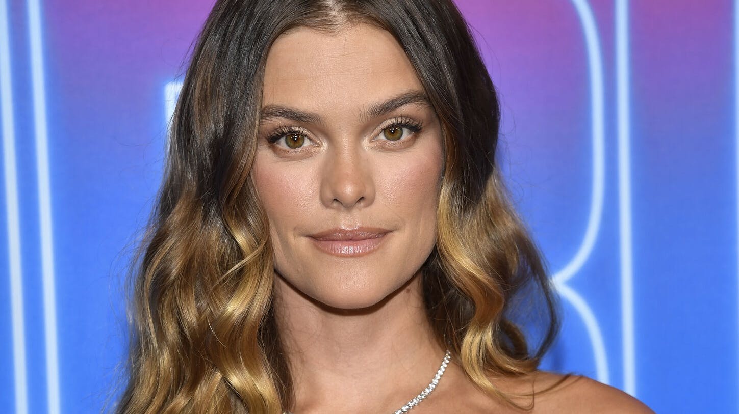 Nina Agdal åbner nu op en traumatisk oplevelse.