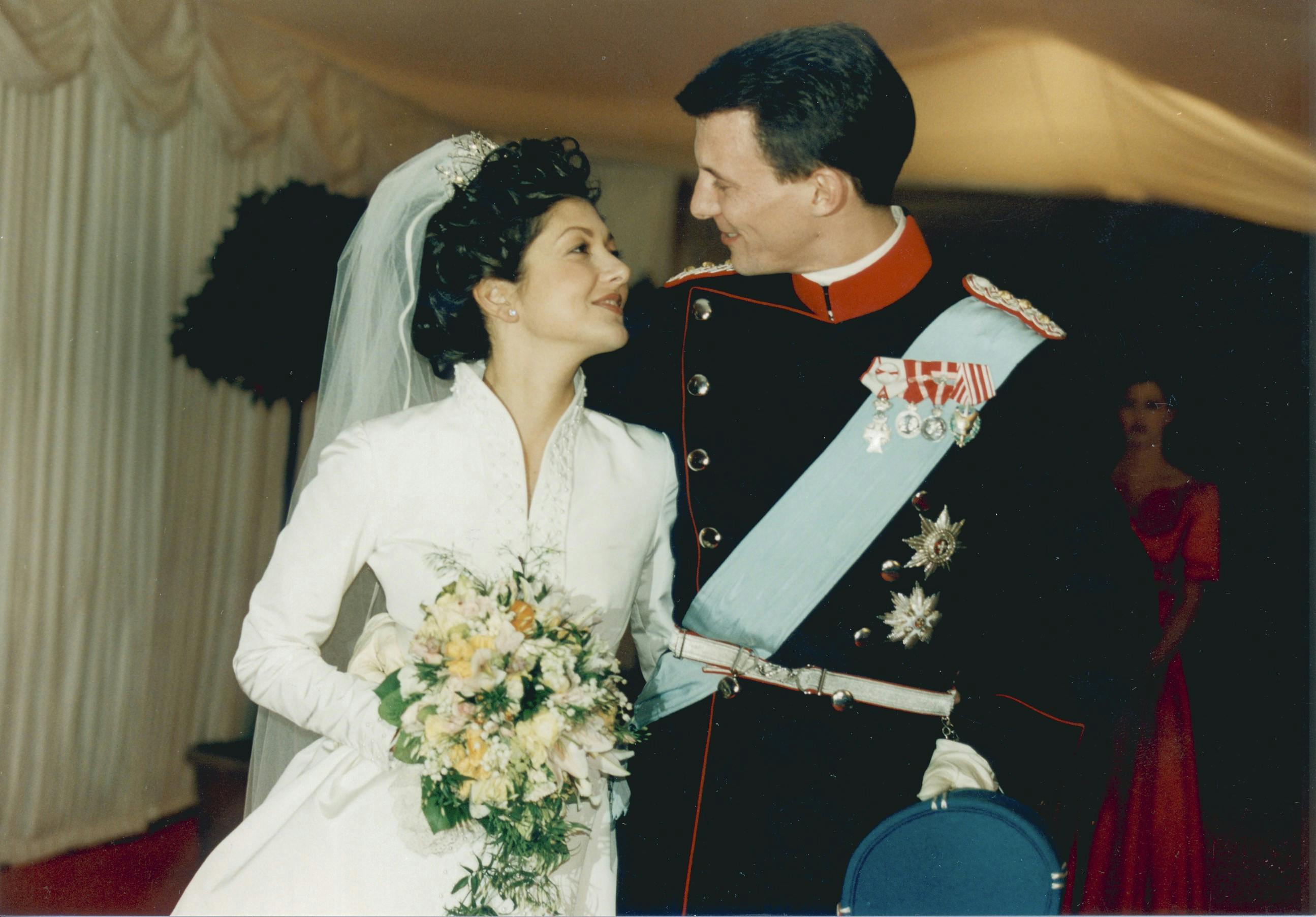 Prins Joachim og Alexandra blev gift 18. november 1995. Parret blev separeret i 2004 og skilt i 2005.