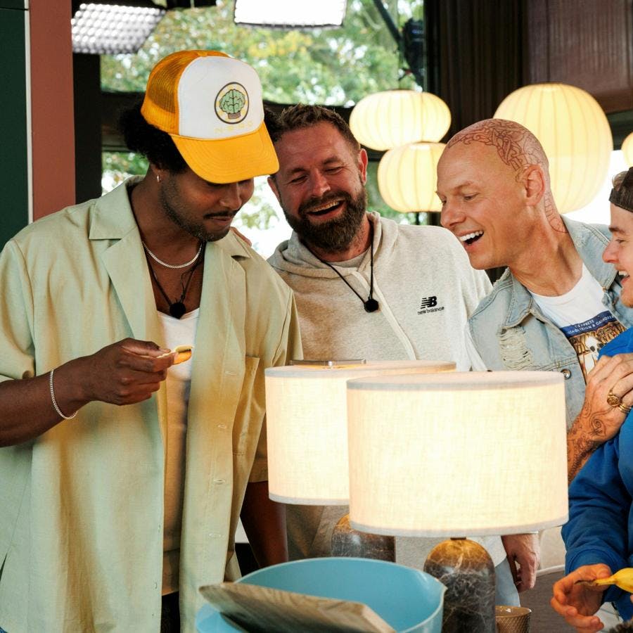 Der var masser af tid til tant og fjas, men undervejs i TV2-programmet ”Spillet” måtte produktionen sætte restriktioner på alkoholen, da dramaet blev for stort.