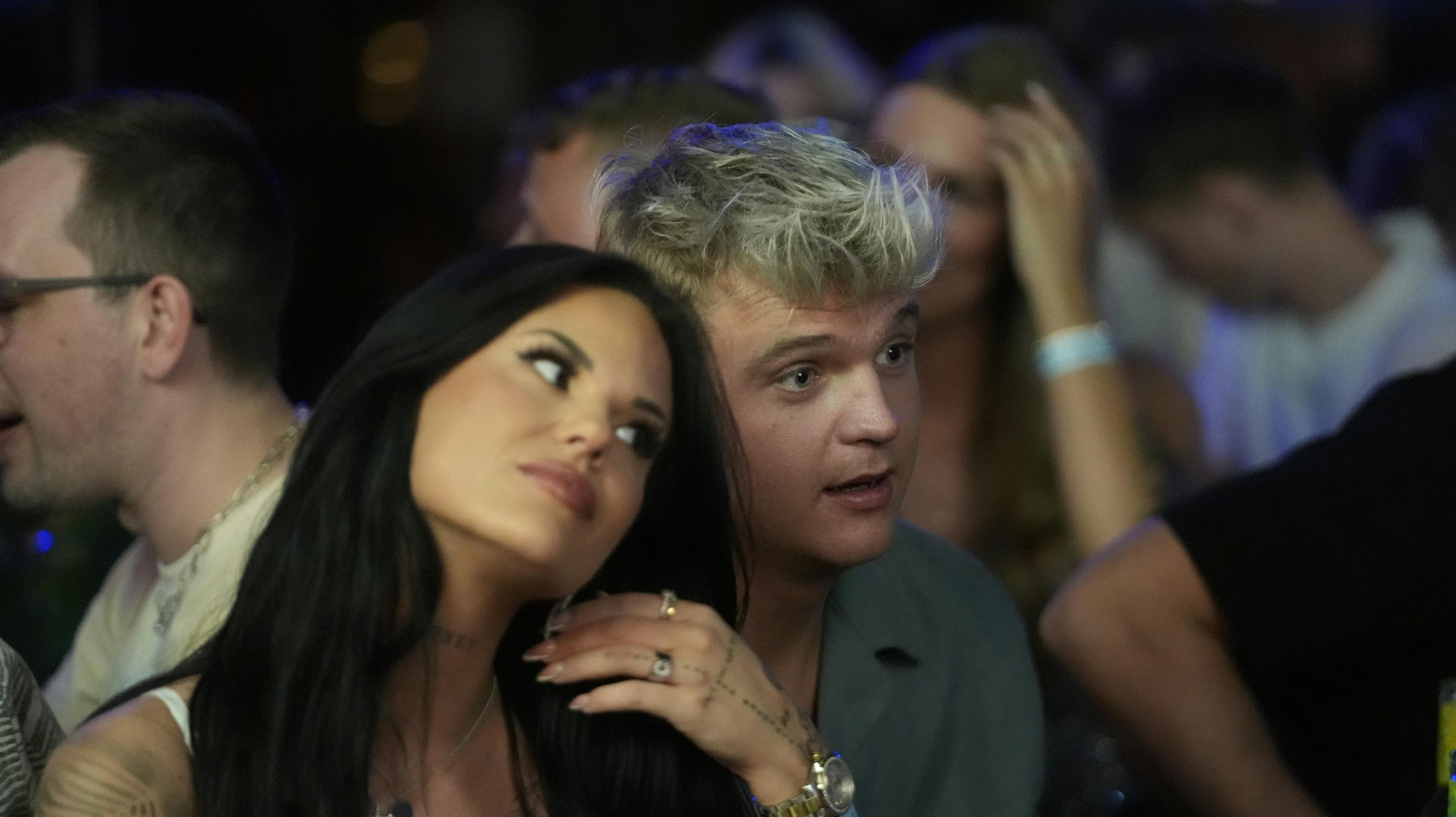 Her sidder Christel Trubka og Theis Horndrup som to af de i alt kun 10 deltagere, der har valgt at lægge vejen forbi årets finalebrag. I alt var 24 deltagere inviteret.