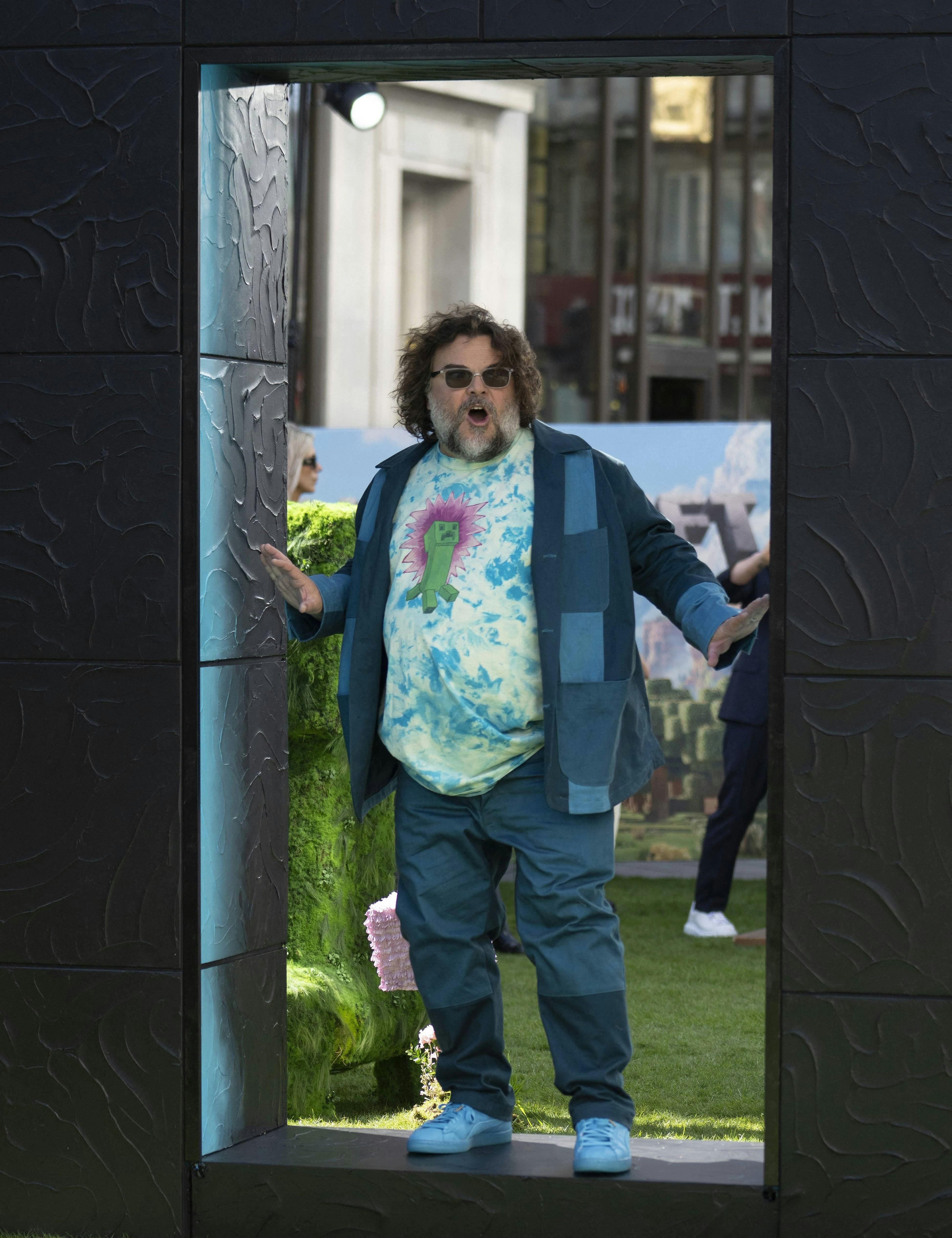 Jack Black (billedet), Jason Momoa og resten af holdet kan roligt læne sig tilbage, mens pengene strømmer ind – og anmeldernes domme forstummer i lyden af klirrende kasser.