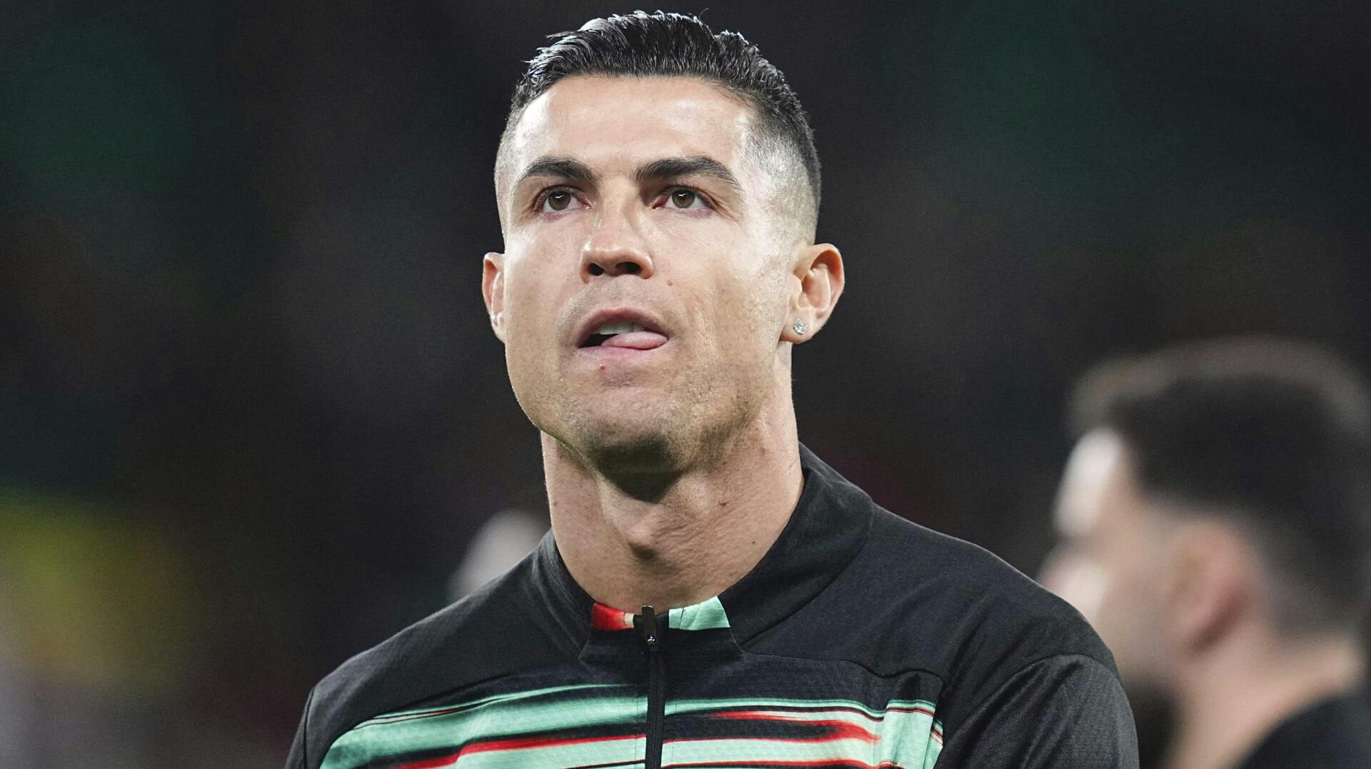 Cristiano Ronaldo hylder den nu afdøde træner. 
