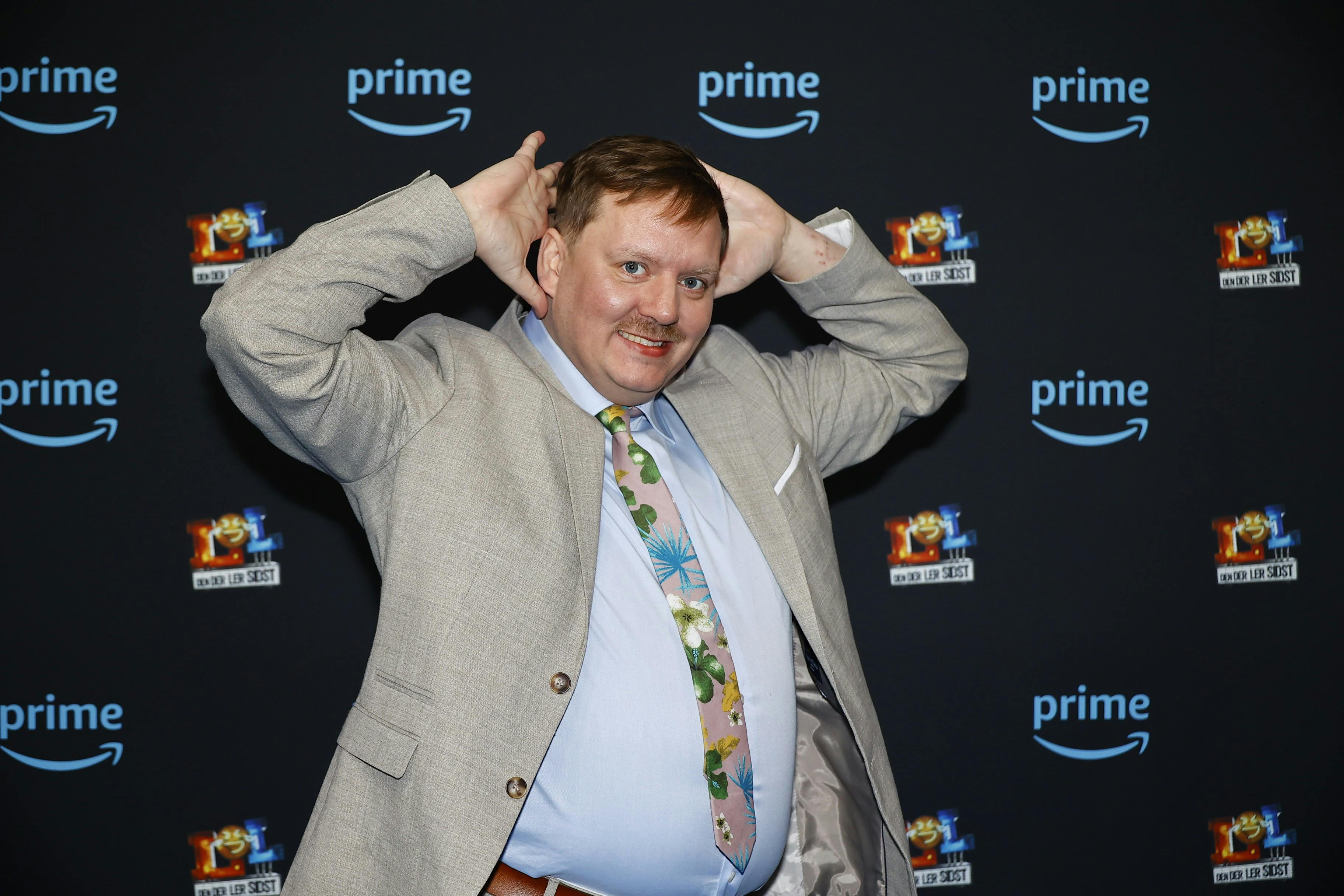 Jesper Ole Feit Andersen har en overraskelse i ærmet - han springer nemlig ud som sanger.