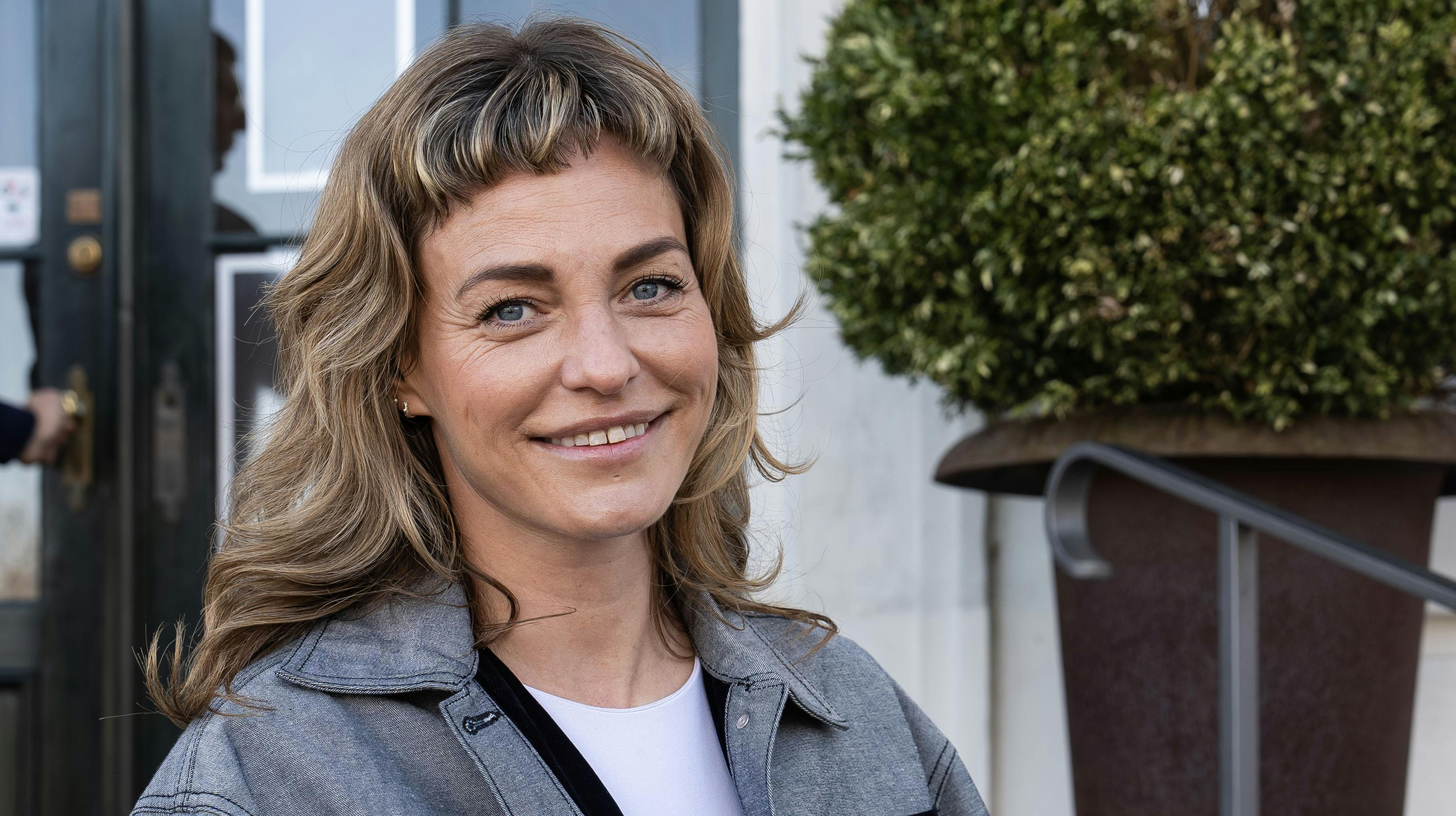 Sarah Grünewald er tilsyneladende lidt af en slikmund. 