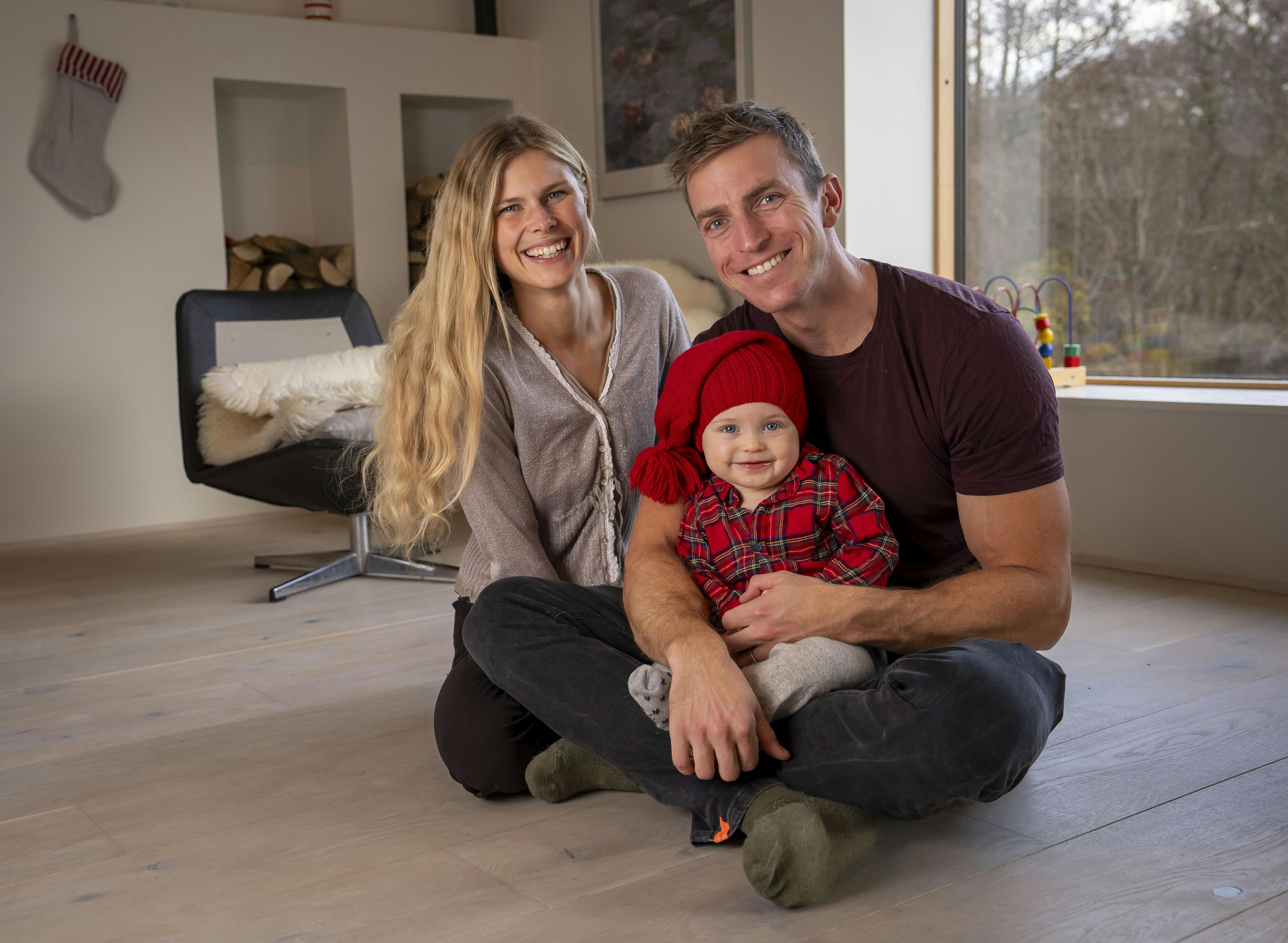 René Holten Poulsen og Birgittes søn, Louie, skal være storebror. Det afslører parret på Instagram.