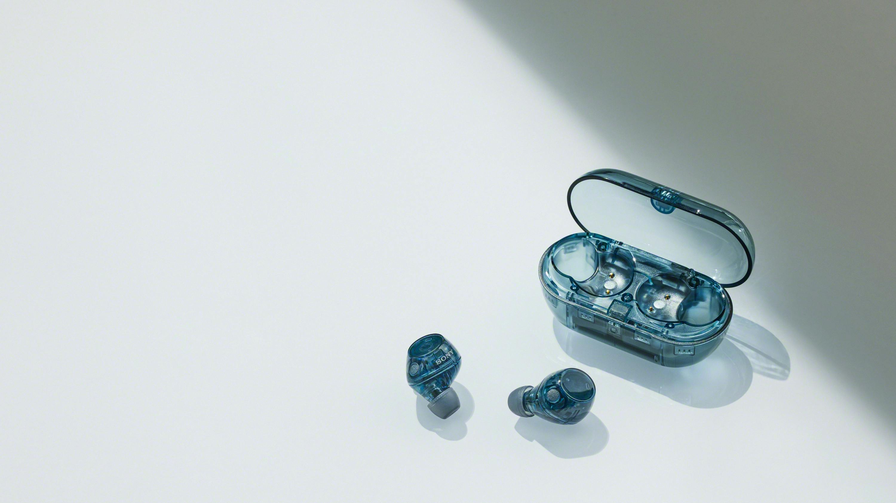 Det nye glasblå og gennemsigtige design er en af mulighederne. I alle tilfælde koster Sony WF-C710N lige nu 899 kroner hos flere store elektronikbutikker. Og det er faktisk et fund til prisen.