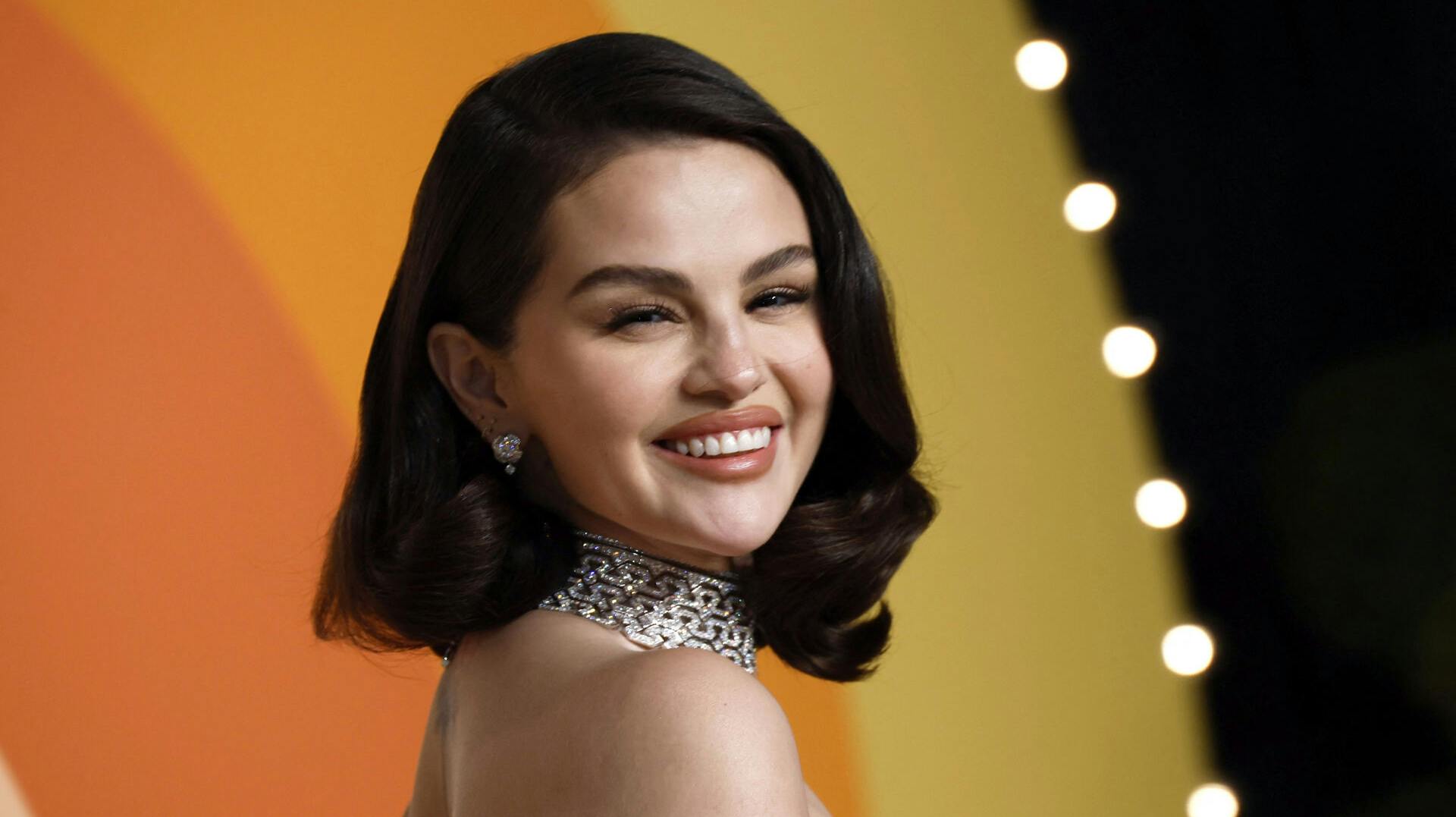 Selena Gomez tænkte nok ikke lige over, hvad der stod på hylden.