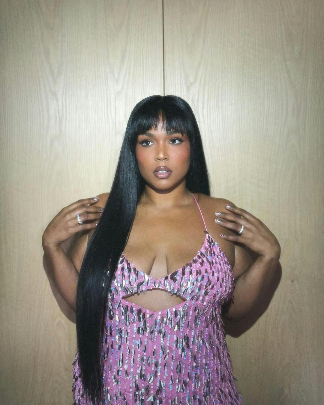 https://imgix.seoghoer.dk/2025-04-20/%22Lizzo-drops-new-pics-and-somehow-pisses-people-off-again%21%22.jpg