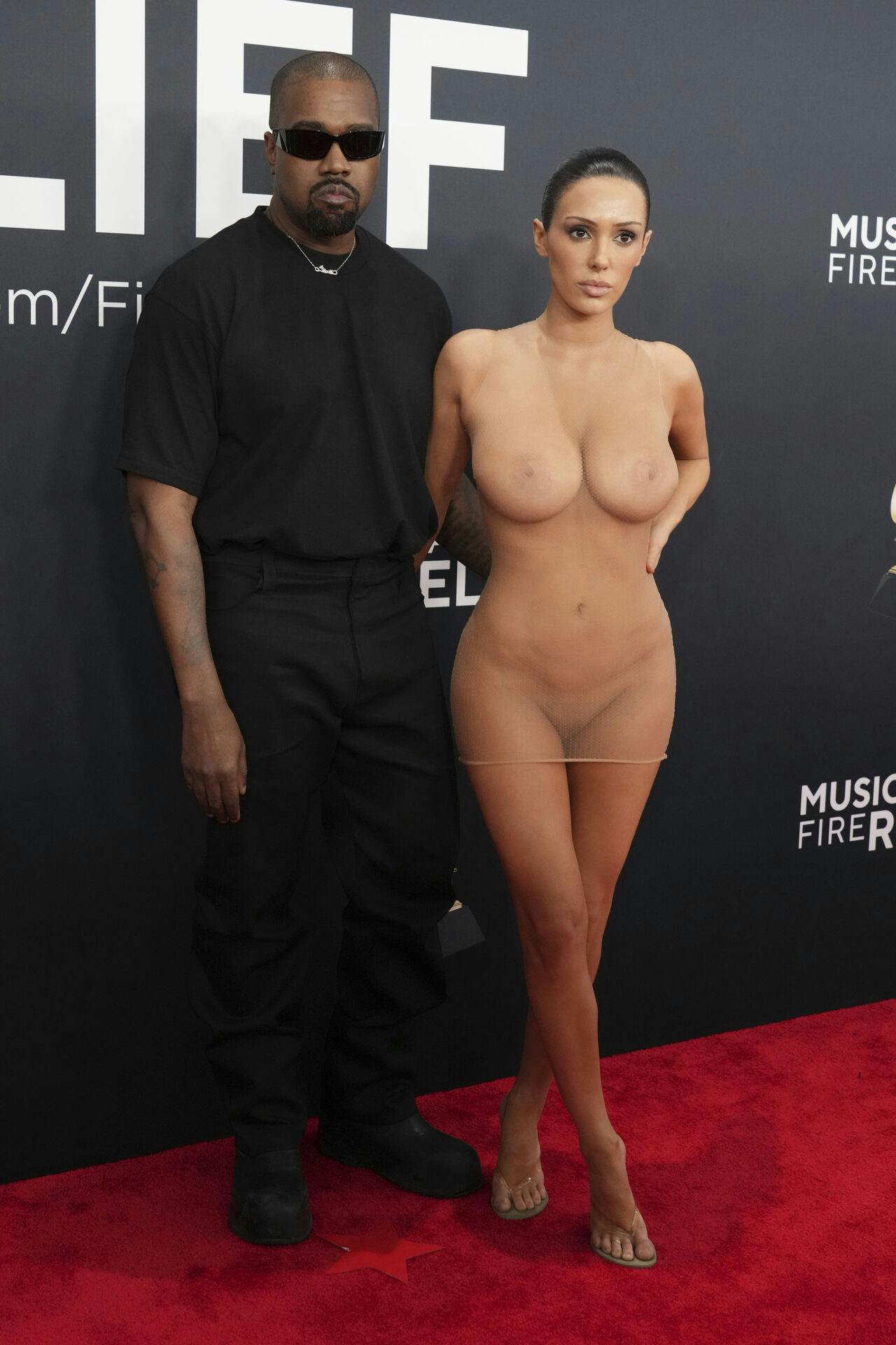 Kanye West bekræftede tidligere på måneden, at Bianca Censori havde forladt ham. Men nu er parret blevet spottet sammen i offentligheden.