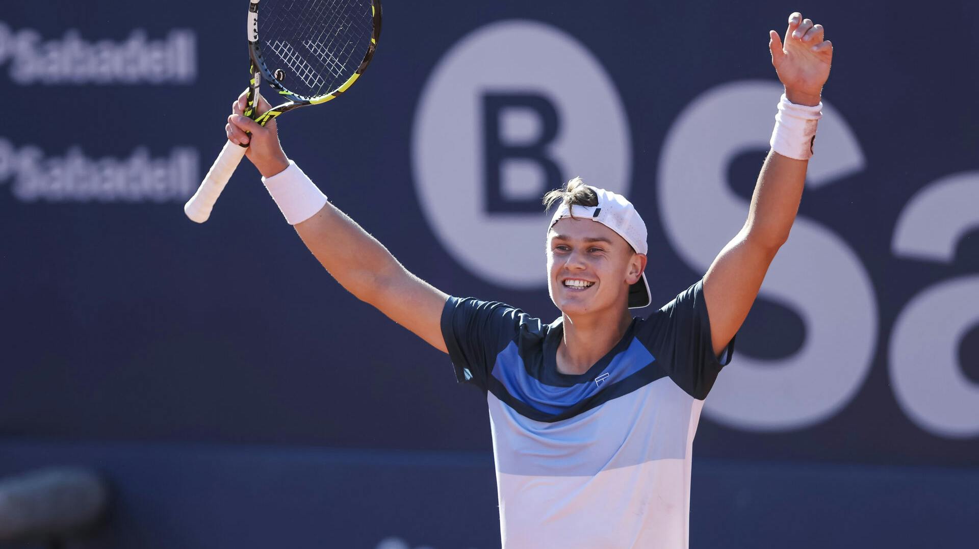 Holger Rune slog i weekenden Carlos Alcaraz og sikrede sig både en titel og et pænt millionbeløb i præmiepenge. 