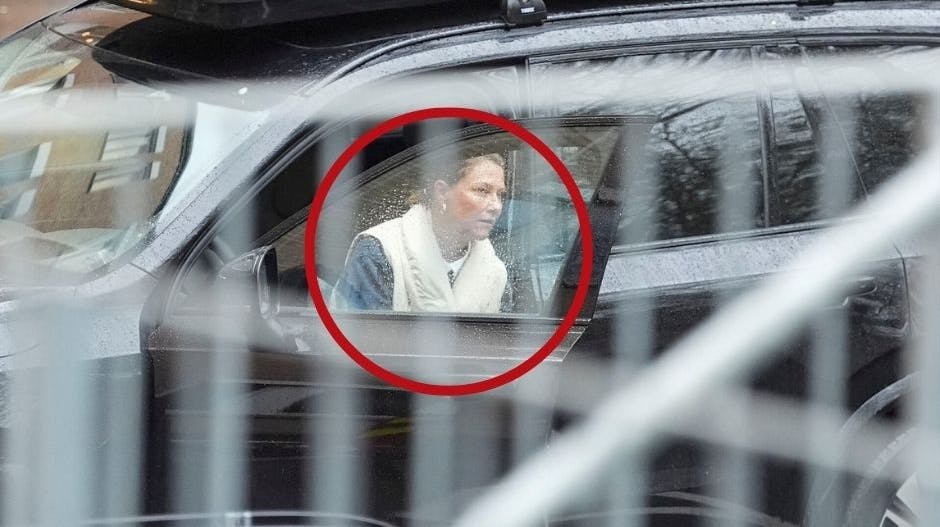 Her ankommer prinsessen til hospitalet.