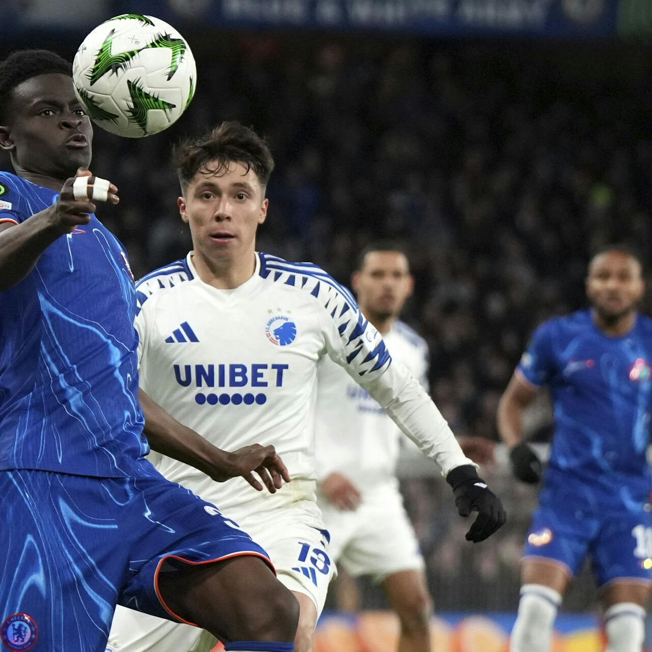 Rodrigo Huescas fra FCK er kommet i nye problemer, efter han er blevet snuppet for vanvidskørsel. Nu vil anklagemyndigheden have ham smidt ud af Danmark i fire år.
