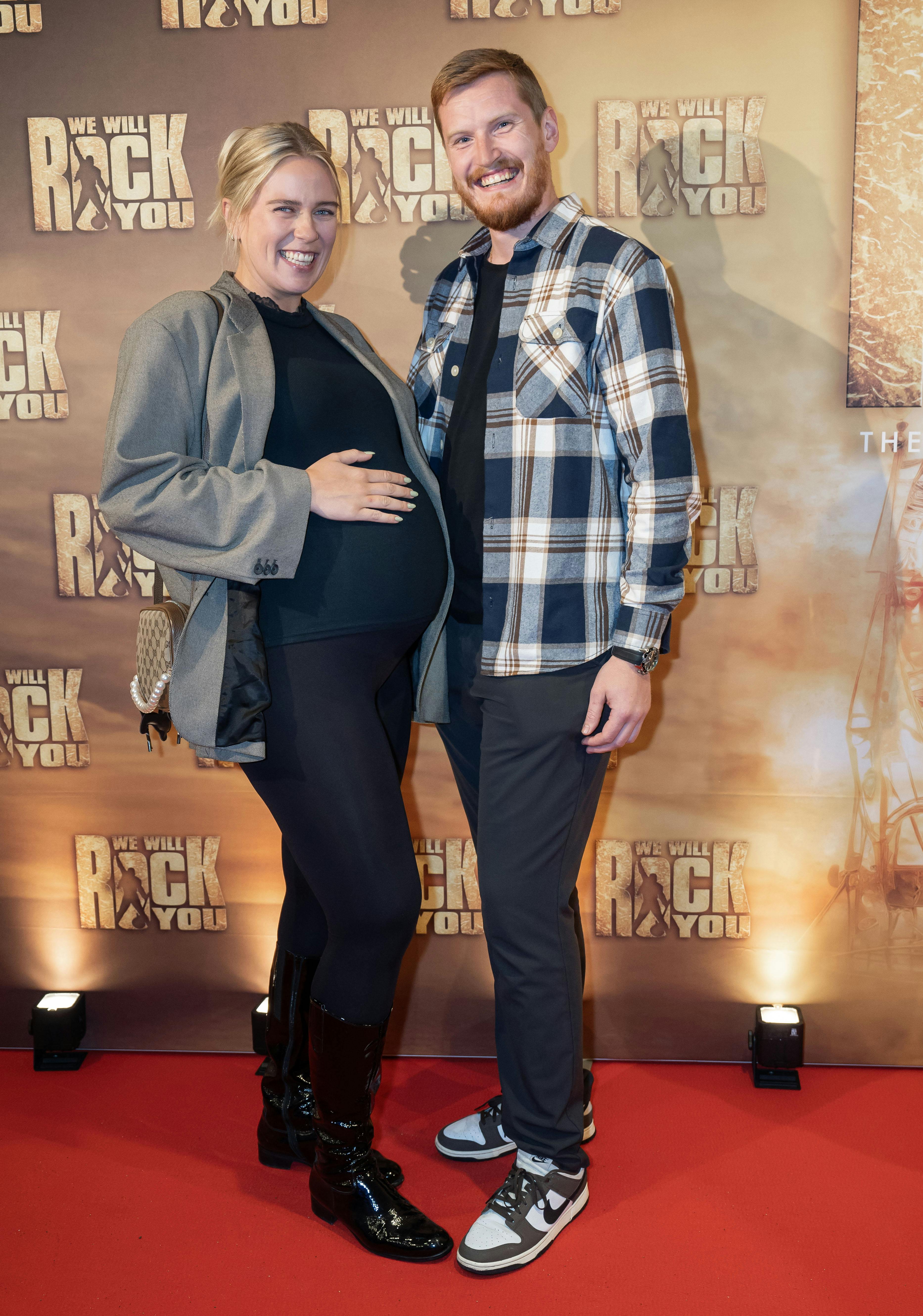 Caroline Dan og kæresten Mikkel er nu nybagte forældre.
