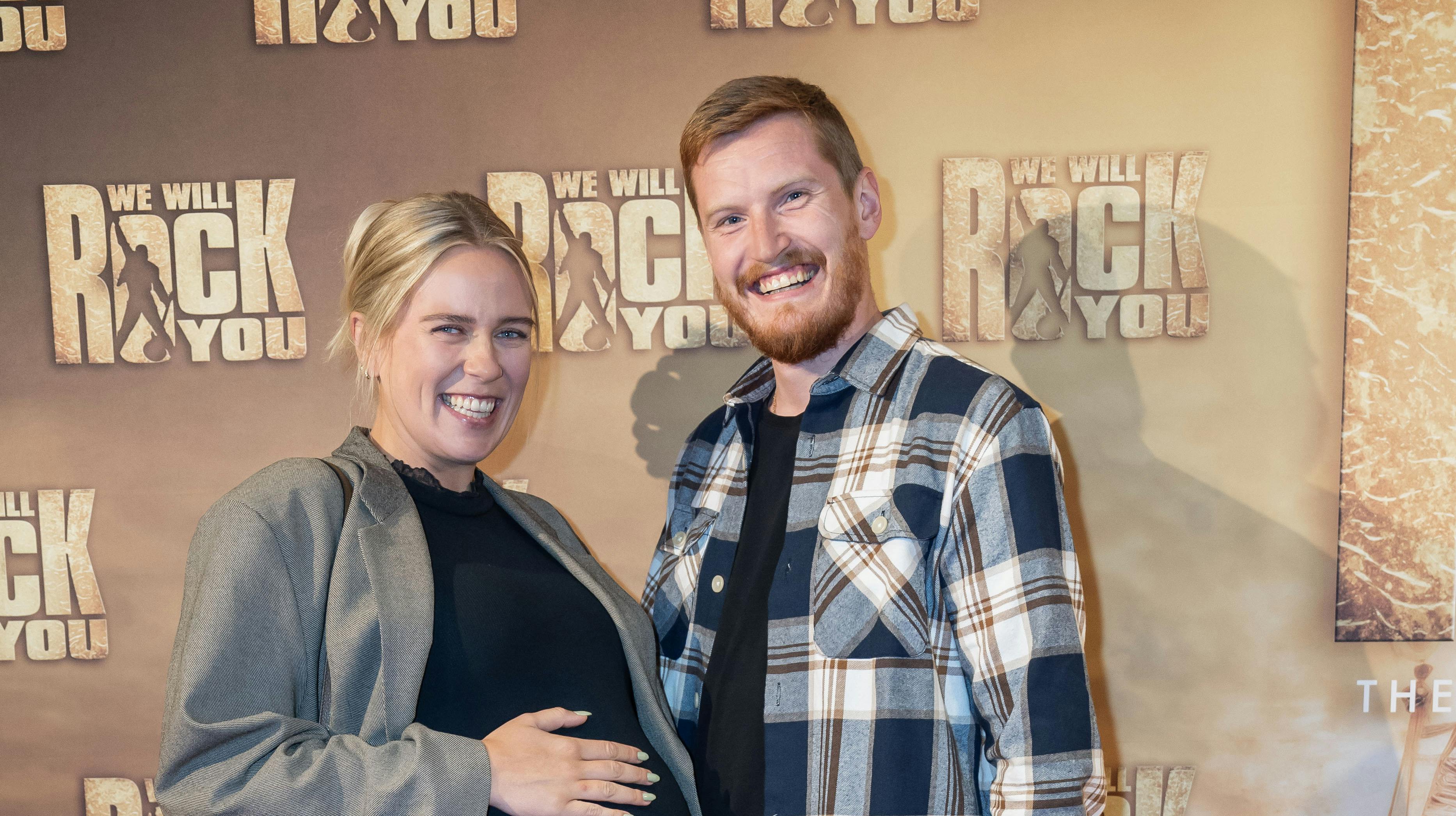 Caroline Dan og kæresten Mikkel er nu nybagte forældre.