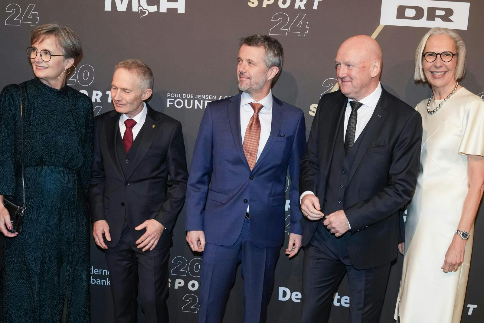Snart bliver det Bjarne Corydon og ikke Maria Rørbye Rønn (t.h.), der skal tage imod de kongelige og andre kendte. Og han kan takke hende for at have sikret, at topjobbet er virkeligt godt betalt.