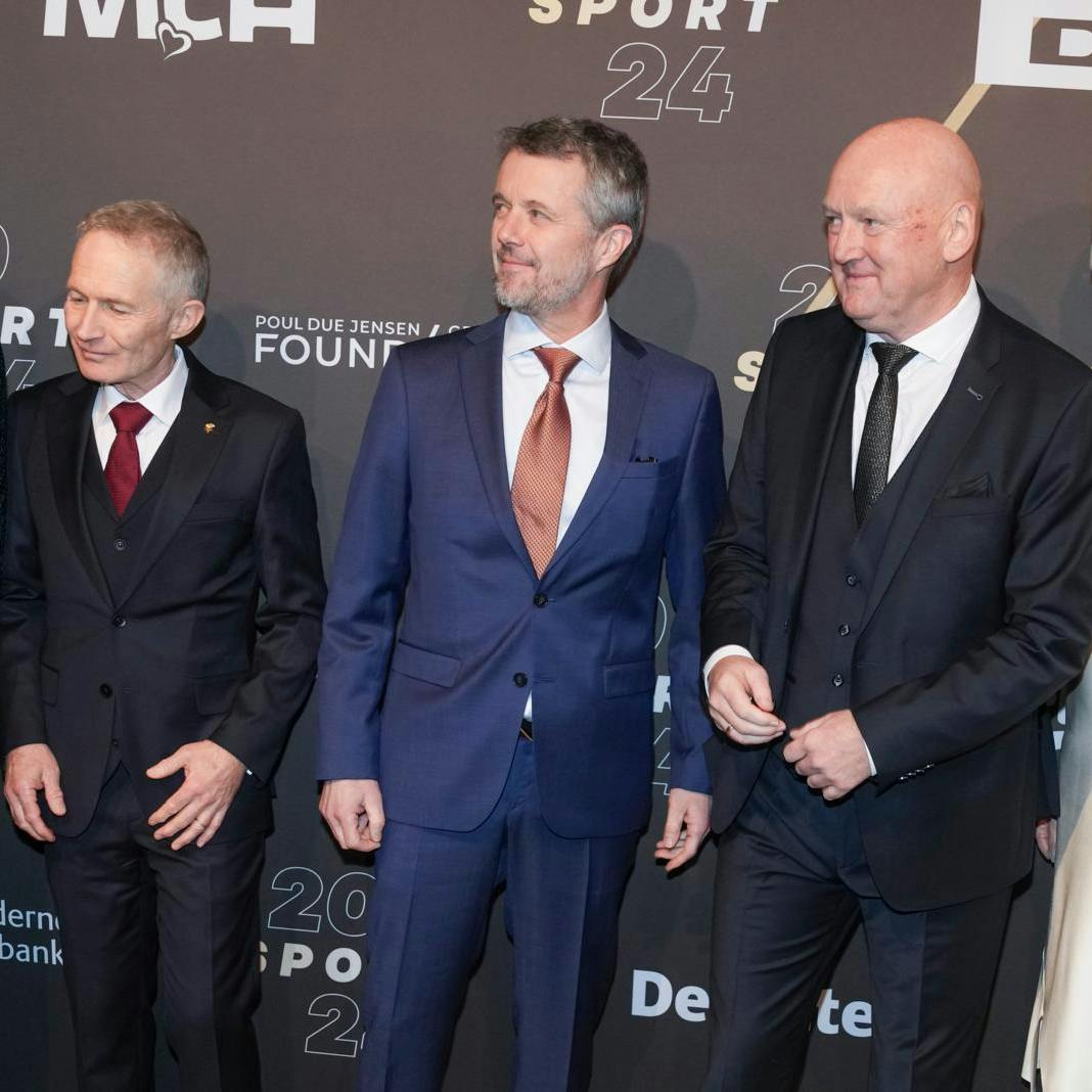 Snart bliver det Bjarne Corydon og ikke Maria Rørbye Rønn (t.h.), der skal tage imod de kongelige og andre kendte. Og han kan takke hende for at have sikret, at topjobbet er virkeligt godt betalt.