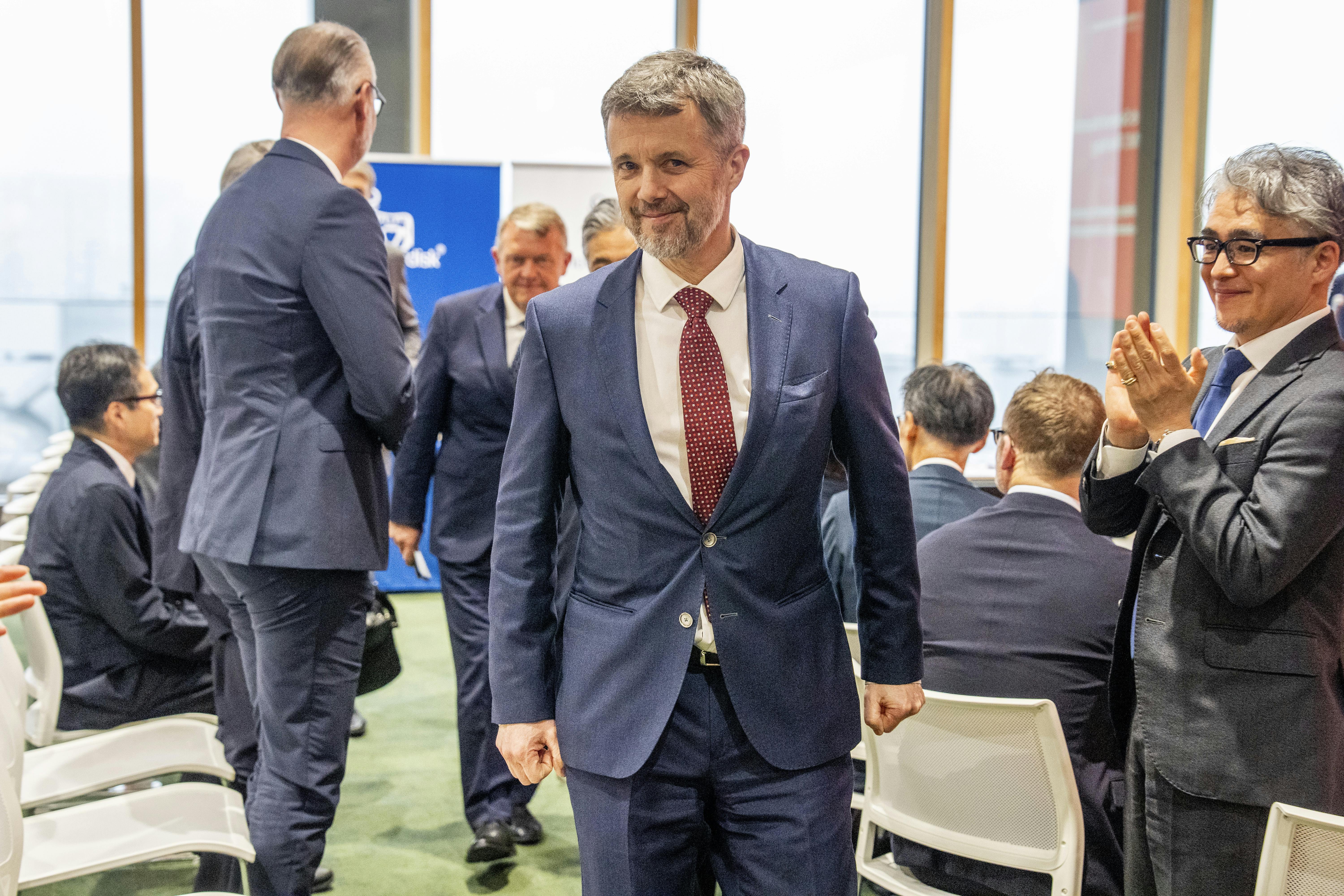 Kong Frederik.