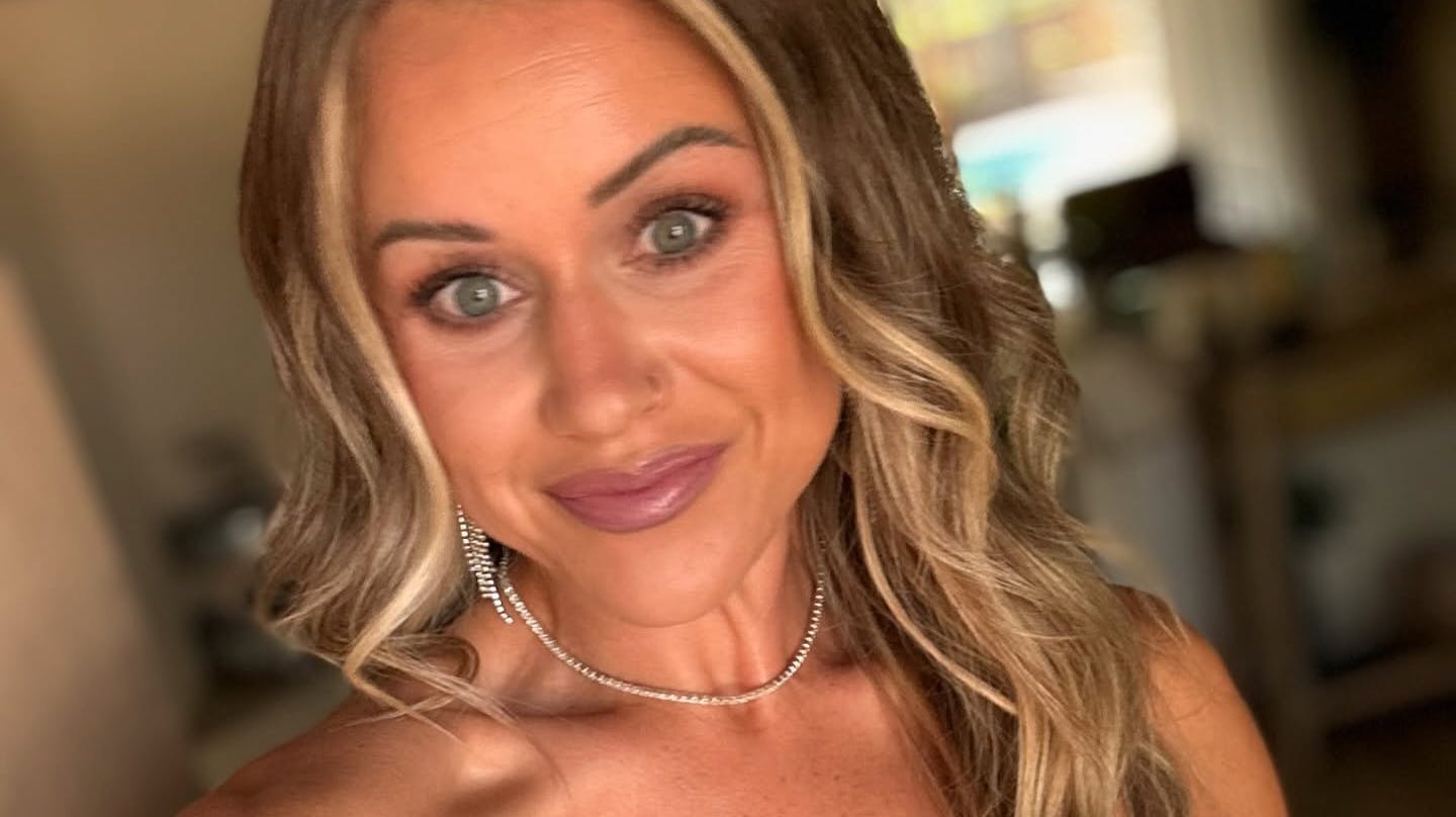 Janelle Rohners kunder kræver i stor stil at få deres penge tilbage.