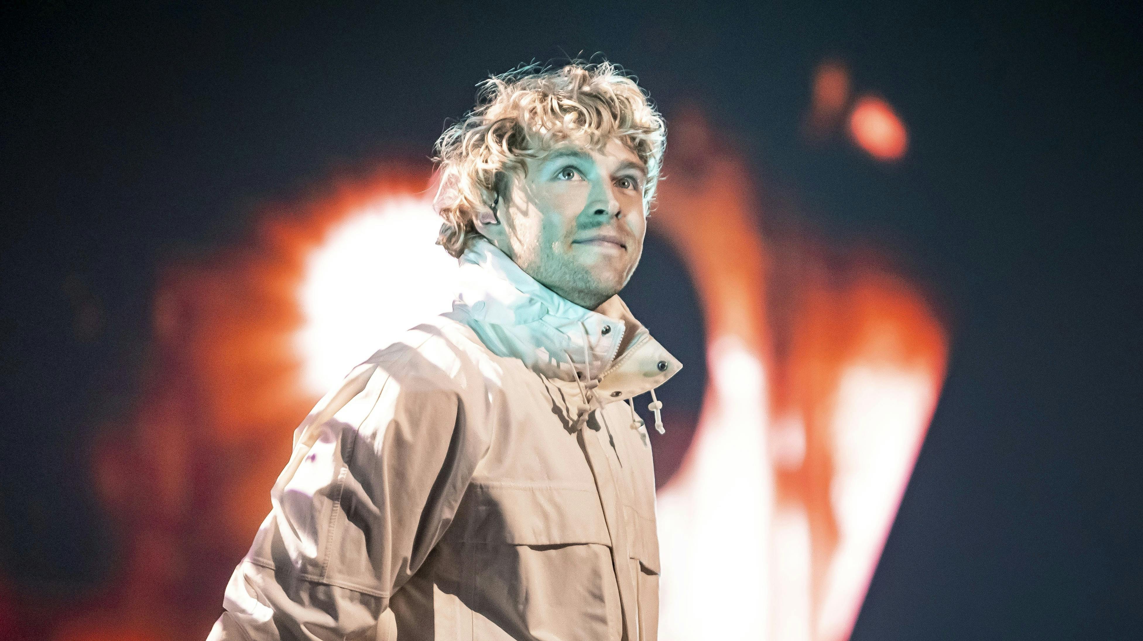 Det var dyre lærepenge, da Christopher i 2023 prioriterede verdensturné over sin lille familie.