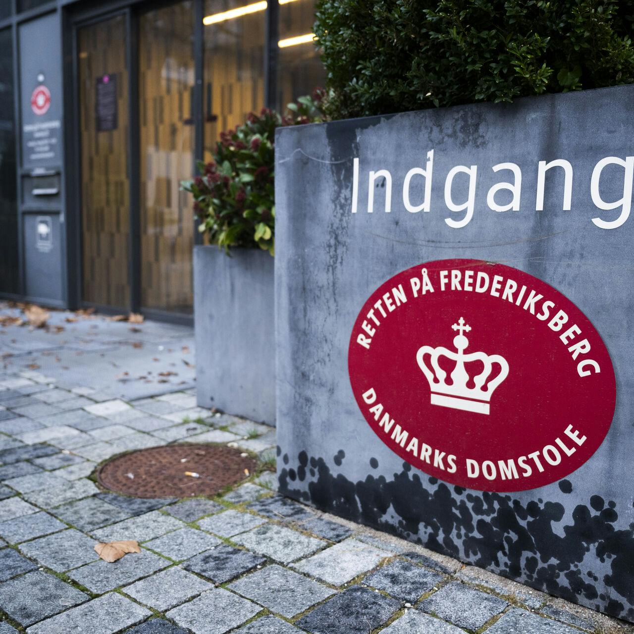 Fitness-influenceren sidder på anklagebænken ved Retten på Frederiksberg.