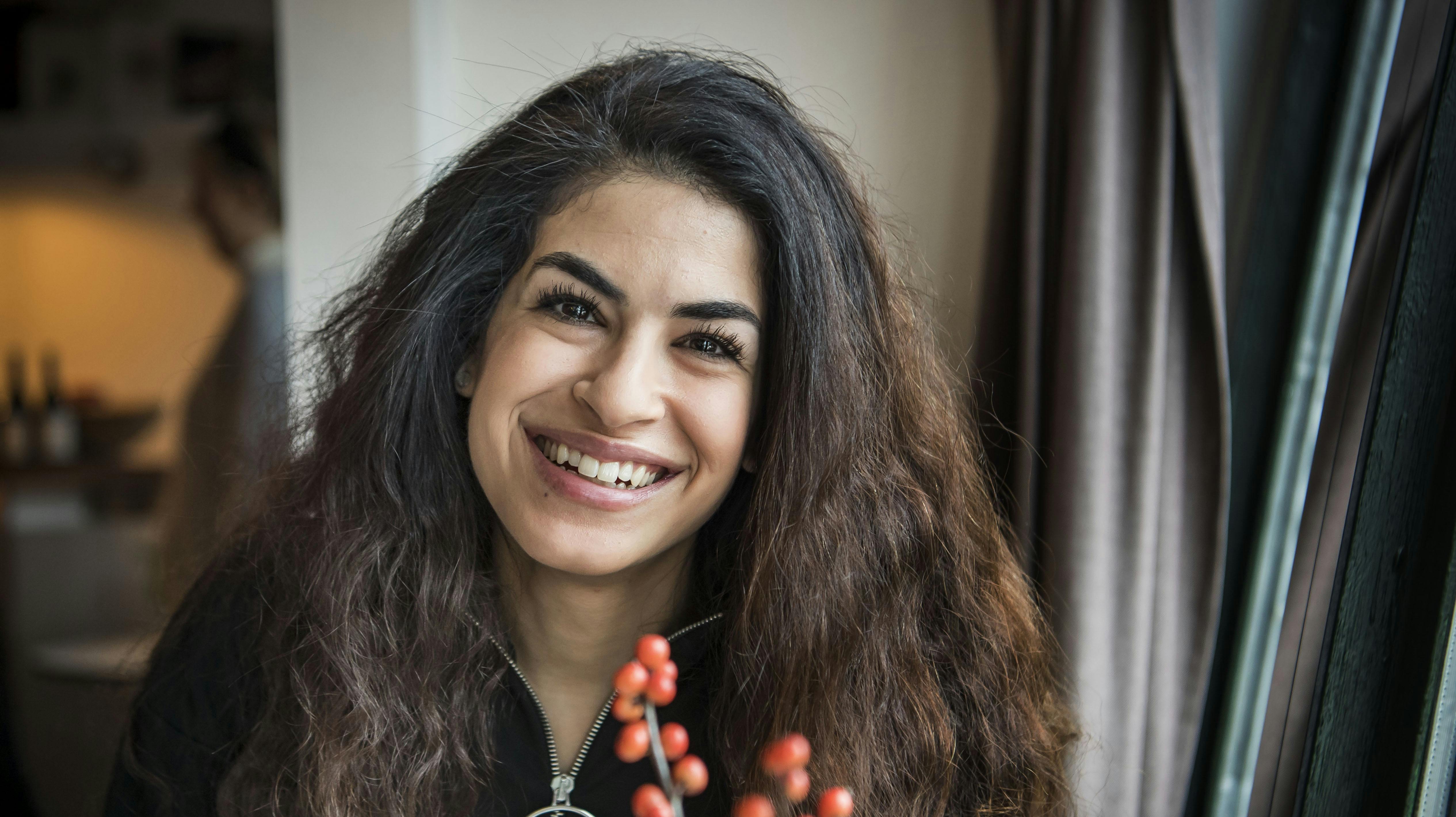 OPGAVE: Pressemøde på Kanal 5 .Gidseltagningen 2.Her er det Yasmin MahmoudSTED: Viva, LangebrogadeDATO: 20181213JOURNALIST: Annemette Juhl MikkelsenFOTOGRAF : Hanne Juul