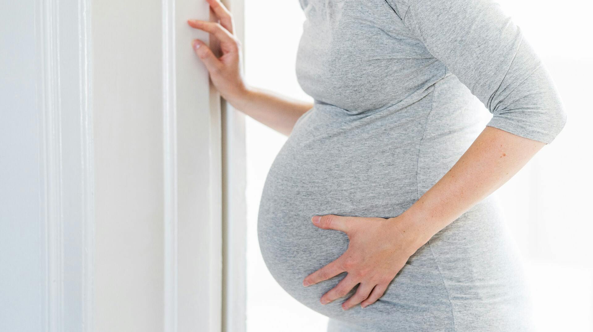 Influencerens søster var gravid, da hun blev udsat for vold af sin egen bror.