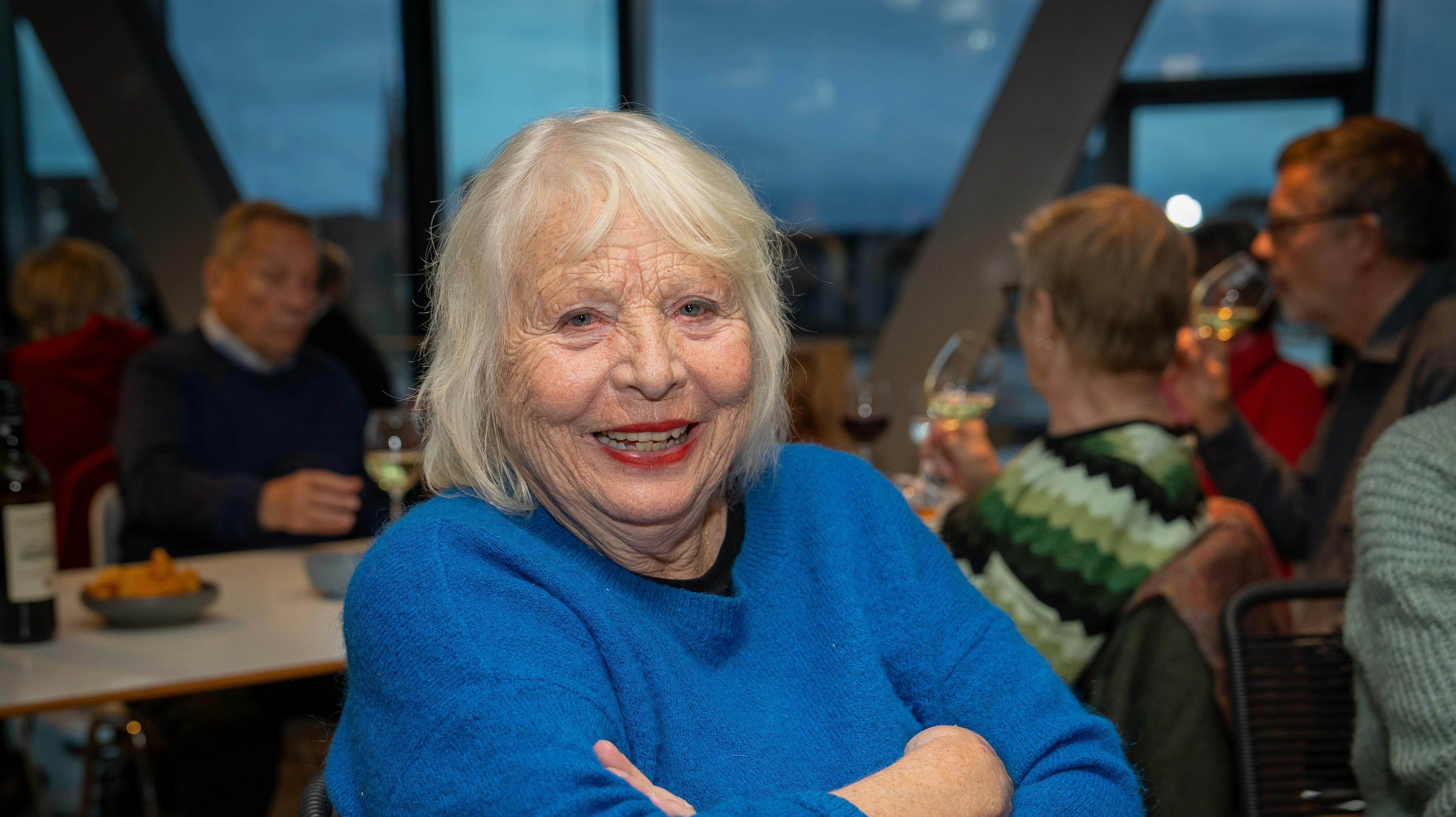 Helle Hertz kæmper med grøn stær, og hun er flere gange faldet på Københavns skæve brosten.