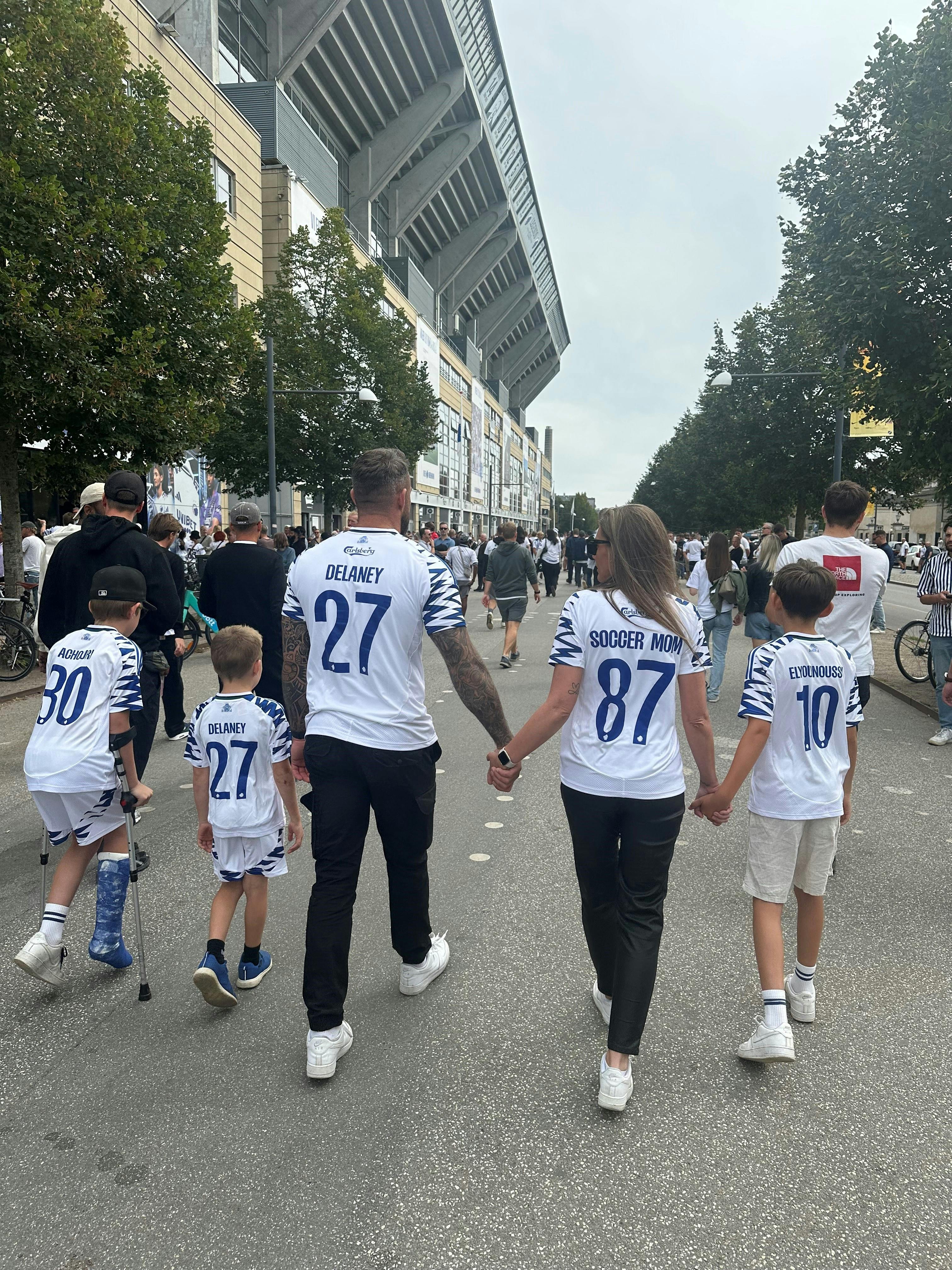 Sylvester er far til Luna på 16, som han fik som 19-årig. Siden har han fået sønnerne Frej på fire og Nohr på syv. Nu har han mødt Nadia, som har tre sønner fra tidligere forhold.