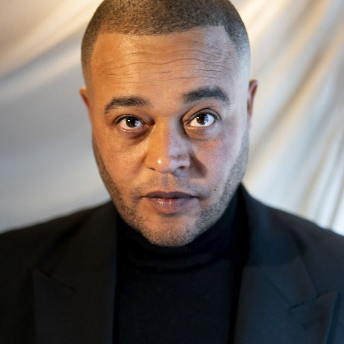 Remee fester med verdensstjerner i Miami: DJ Khaled og 50 Cent på scenen