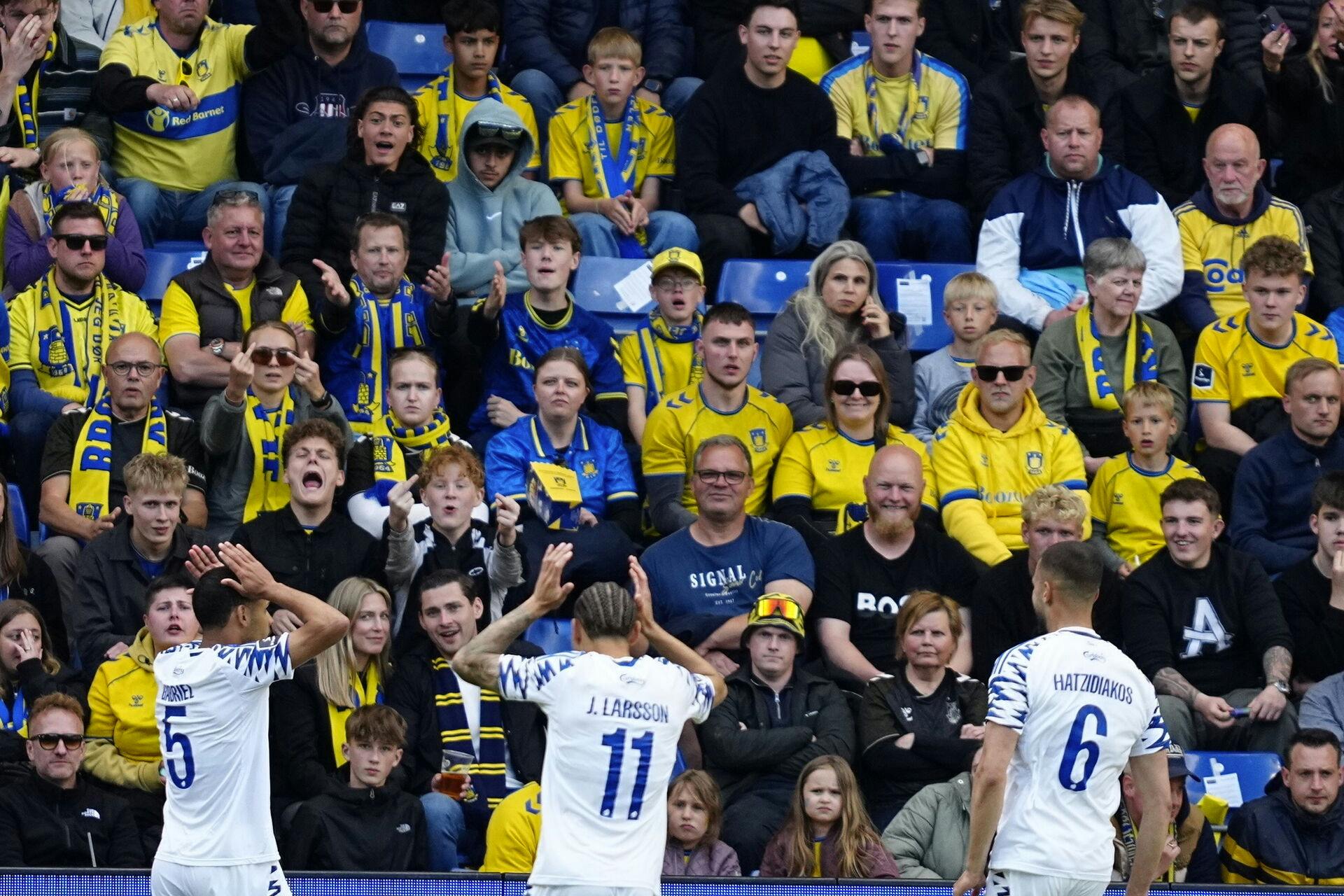 En fuckfinger kunne ikke holde løverne fra FCK nede. Snarere tværtimod.