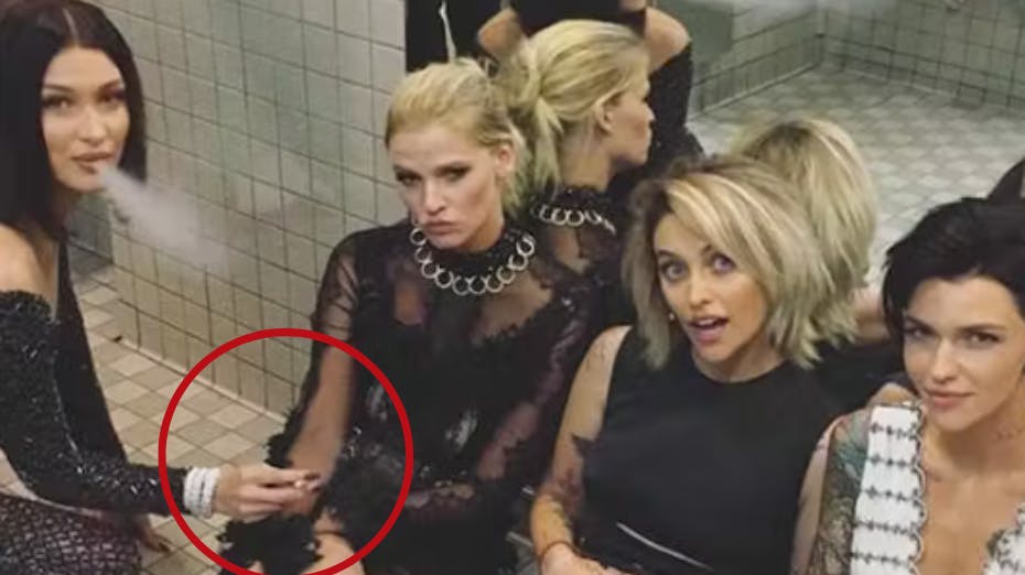 En skandale eller to er som regel uundgåelig, når dørene åbnes til den årlige Met Gala i New York. Vi har samlet de vildeste Met Gala-skandaler 