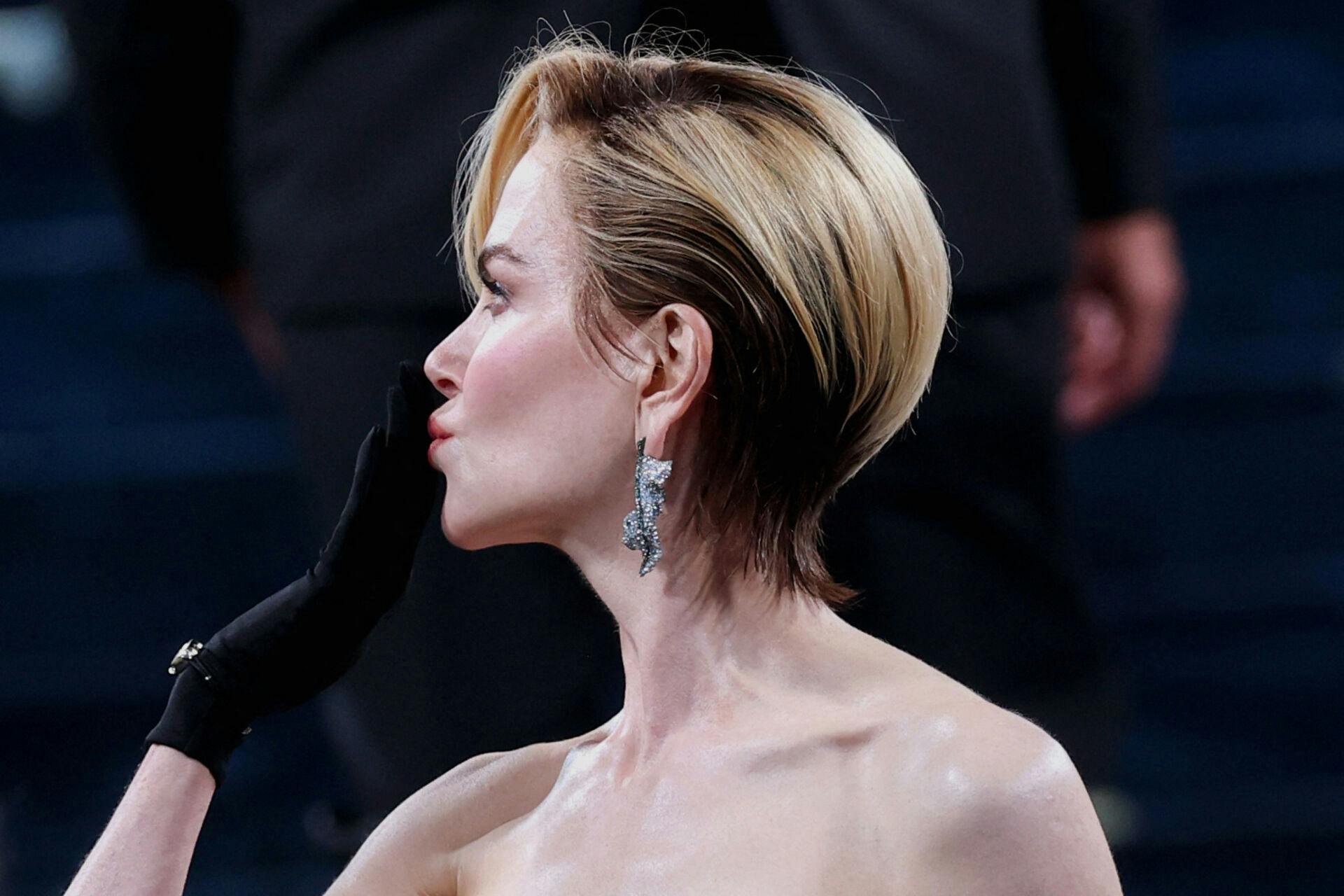 Nicole Kidman poses during the Met Gala, an annual fundraising gala held for the benefit of the Metropolitan Museum of Art's Costume Institute with this year's theme 'Superfine: Tailoring Black Style, ' in New York City, New York, U.S., May 5, 2025. REUTERS/Jeenah Moon TPX IMAGES OF THE DAY