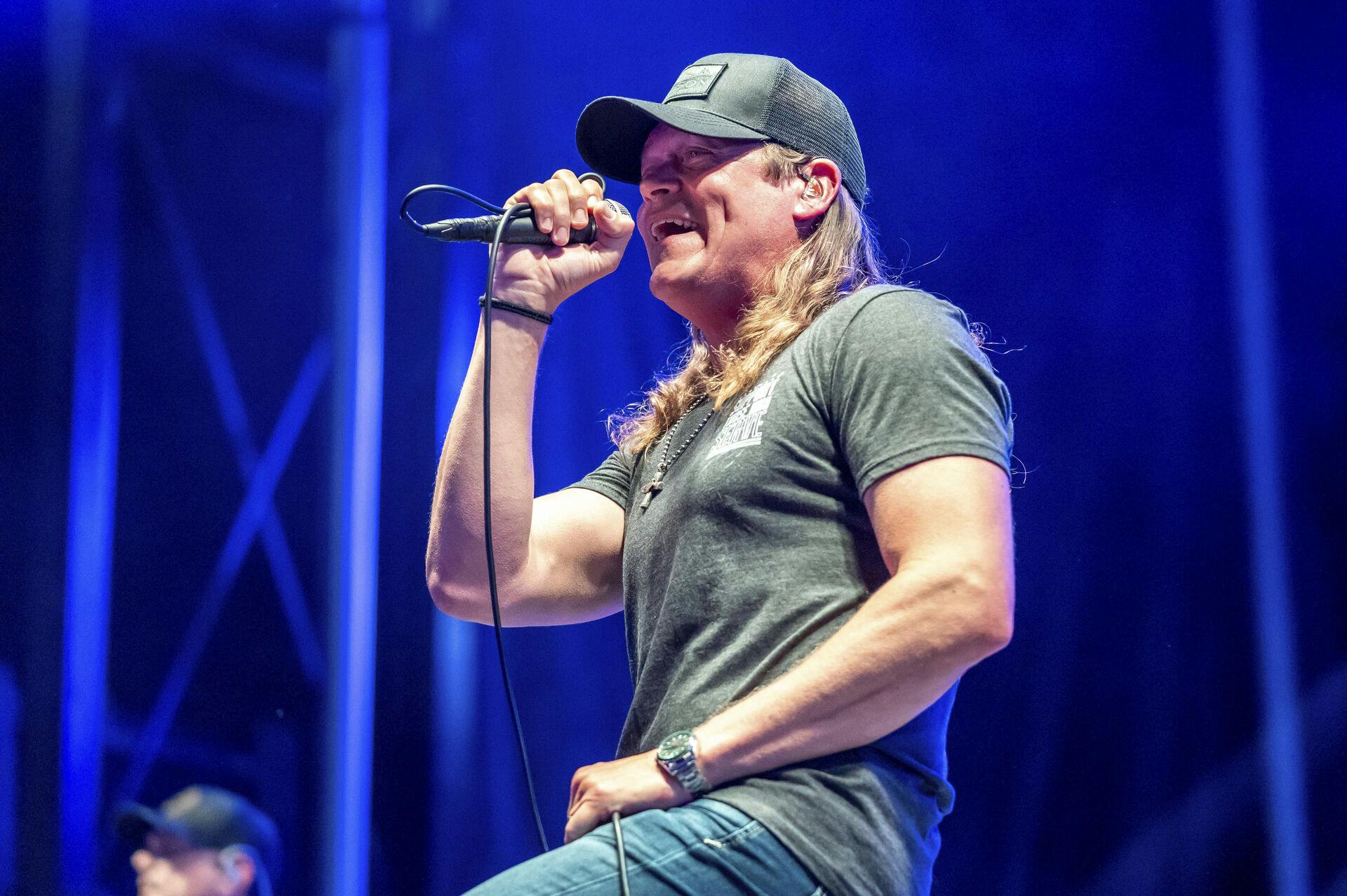 Brad Arnold er forsanger i 3 Doors Down. Her er han fotograferet i maj 2024.