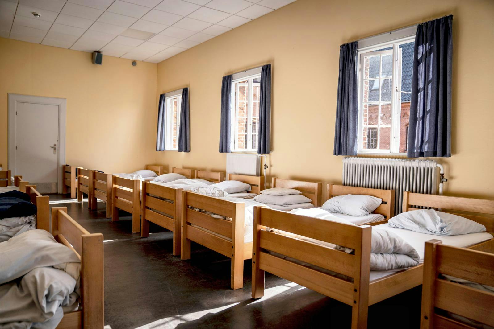 Det er b.la. sovesale som denne, hvor der angiveligt har foregået krænkende adfærd.