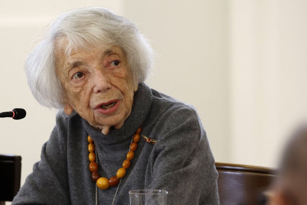 Den tyske holocaust-overlever Margot Friedländer taler om dialog og forsoning ved et debatarrangement om islamofobi og antisemitisme i 2023. 