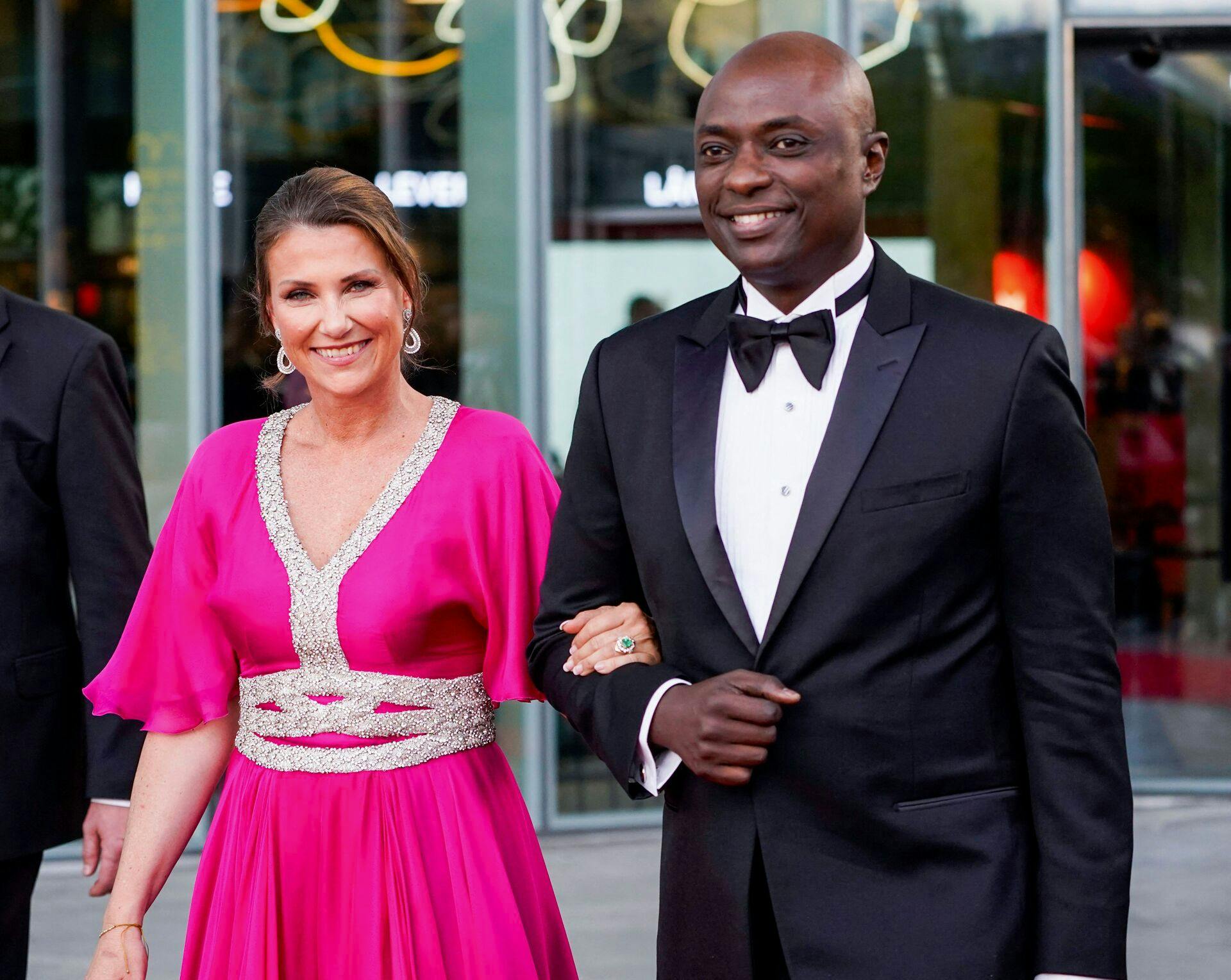 Martha Louise danner til daglig par med shamanen Durek Verrett.