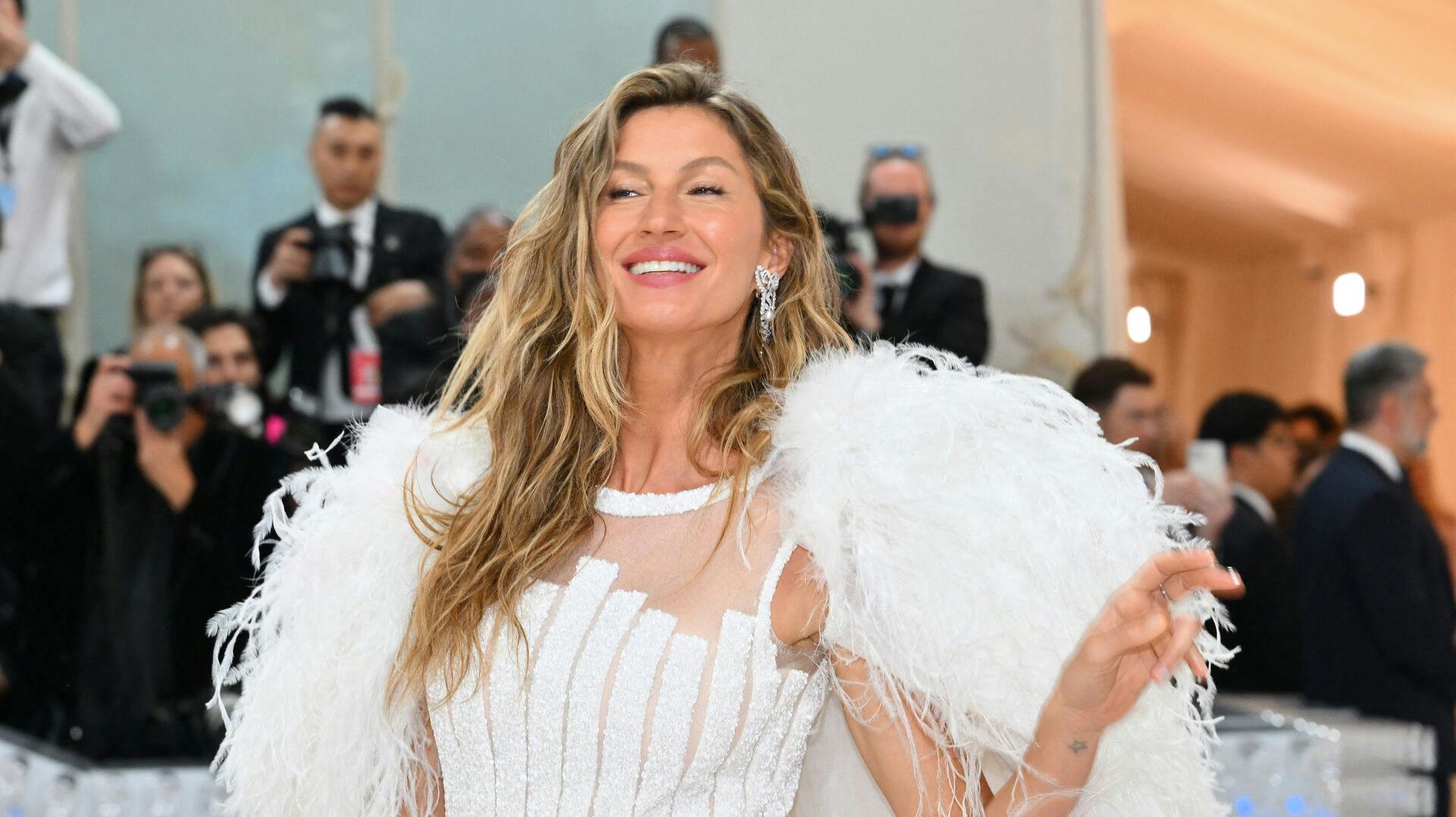 Tidligere på året blev den brasilianske model Gisele Bündchen mor igen – nu viser hun så langt om længe sit vidunder frem