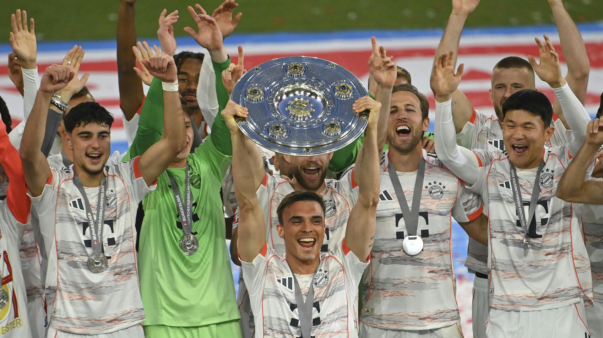 I weekenden kunne João Palhinha lade sig hylde som tysk mester med Bayern München. Modsat mange af holdkammeraterne, havde han dog ikke en partner med til fejringen. Men han har ellers fundet kærligheden efter skilsmissen fra ekskonen.