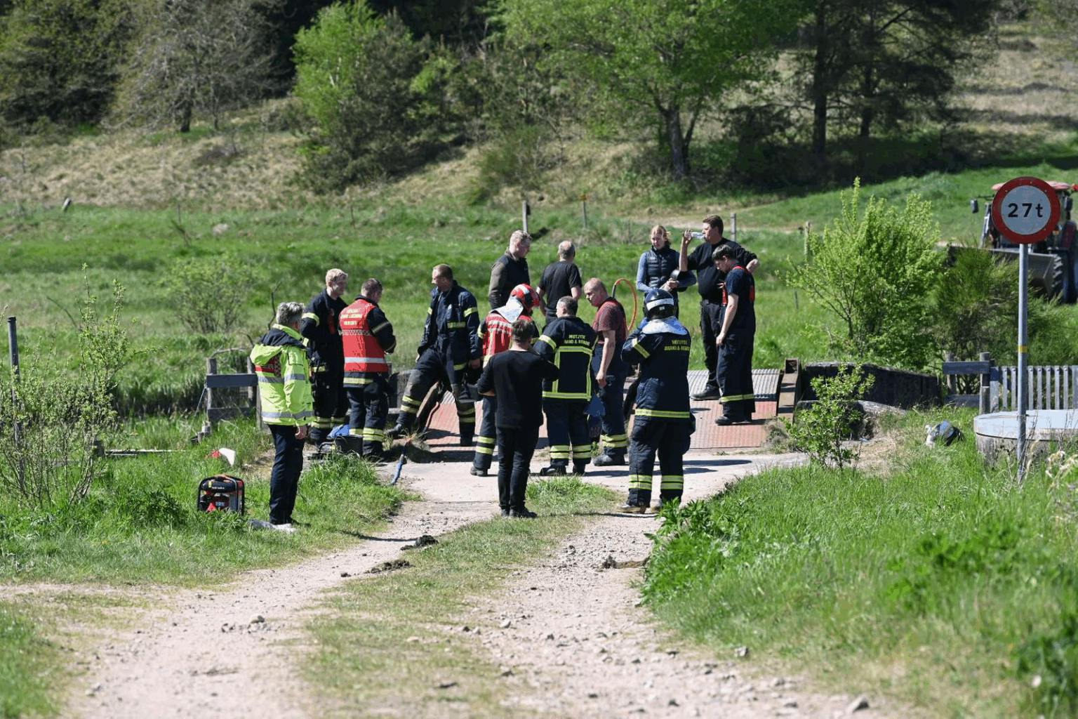 Lørdag eftermiddag var 20-årige Emilie Brunsgaard og hendes elskede hest i en voldsom ulykke – og i dag ved Emilie endnu ikke, om hendes elskede hest overlever