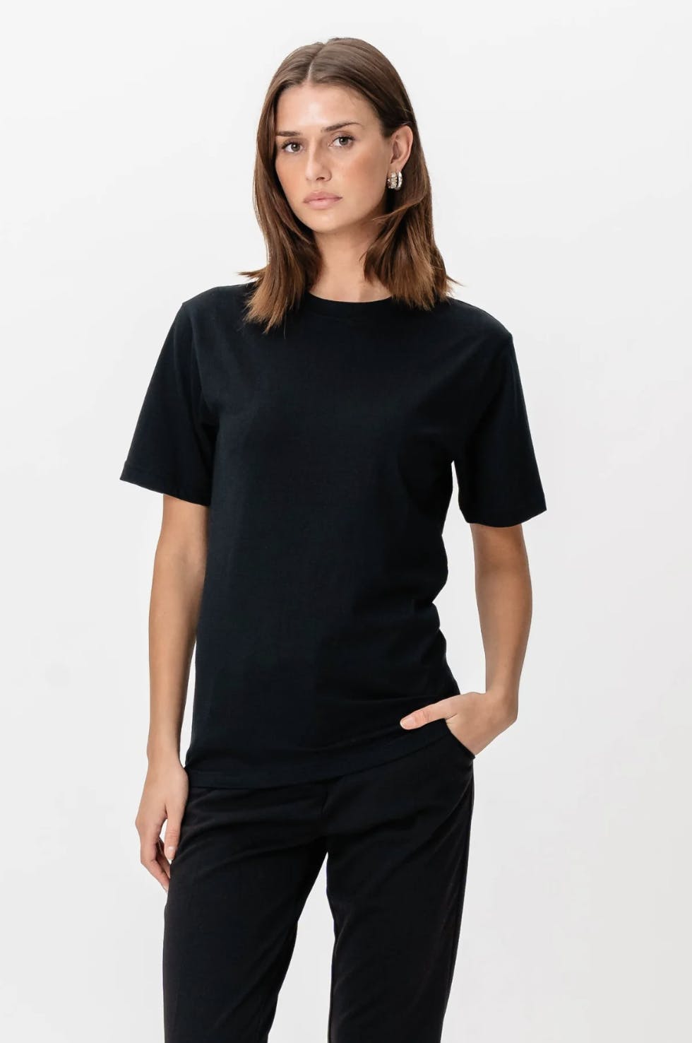 https://imgix.seoghoer.dk/2025-05-15/T-shirt.png