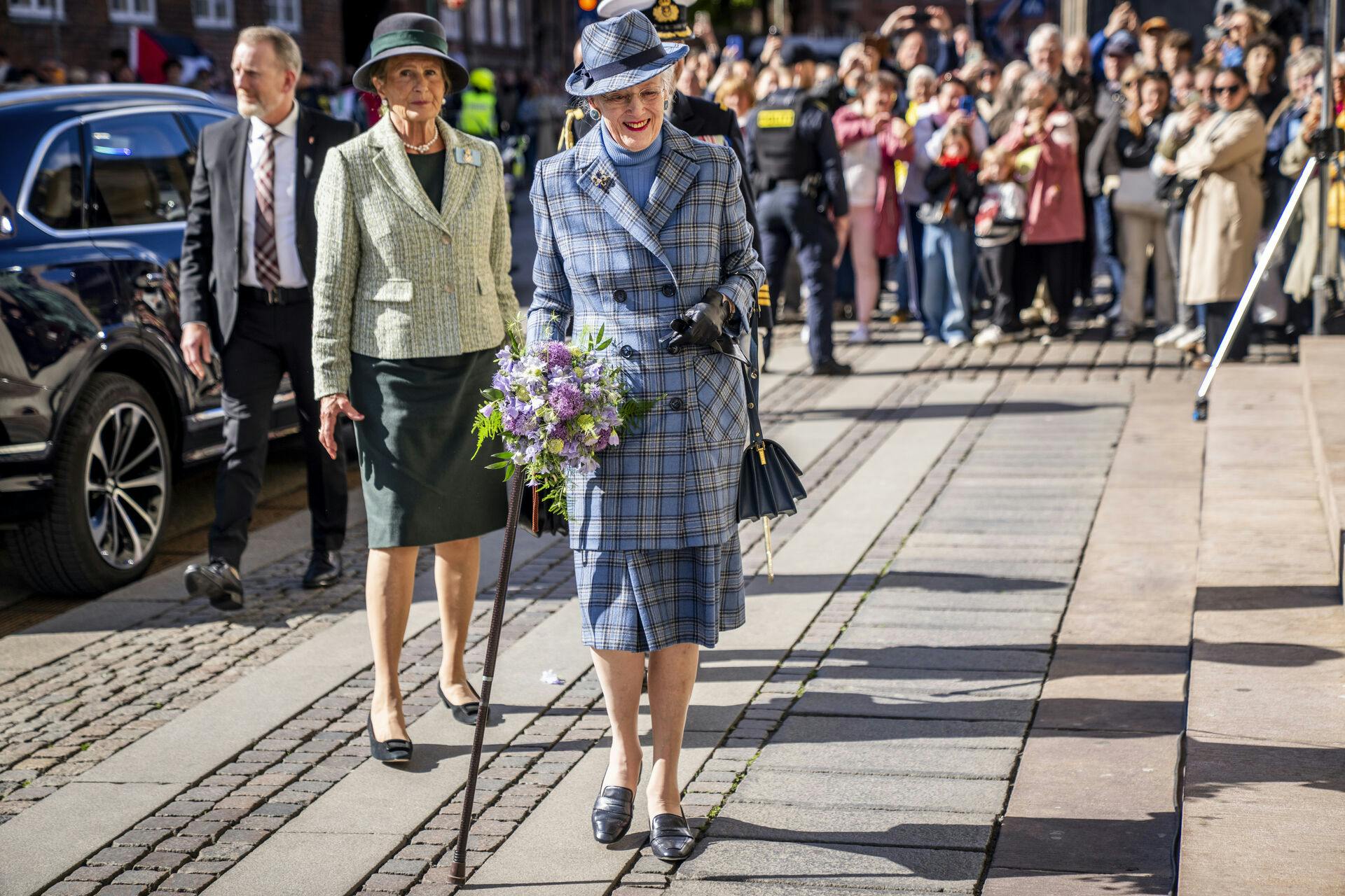 Dronning Margrethe slipper for at drage mod Kalvebod brygge 22. maj, når hun modtager Bibelselskabets Pris 2025. Arrangementet er rykket til Fredensborg Slot.&nbsp;