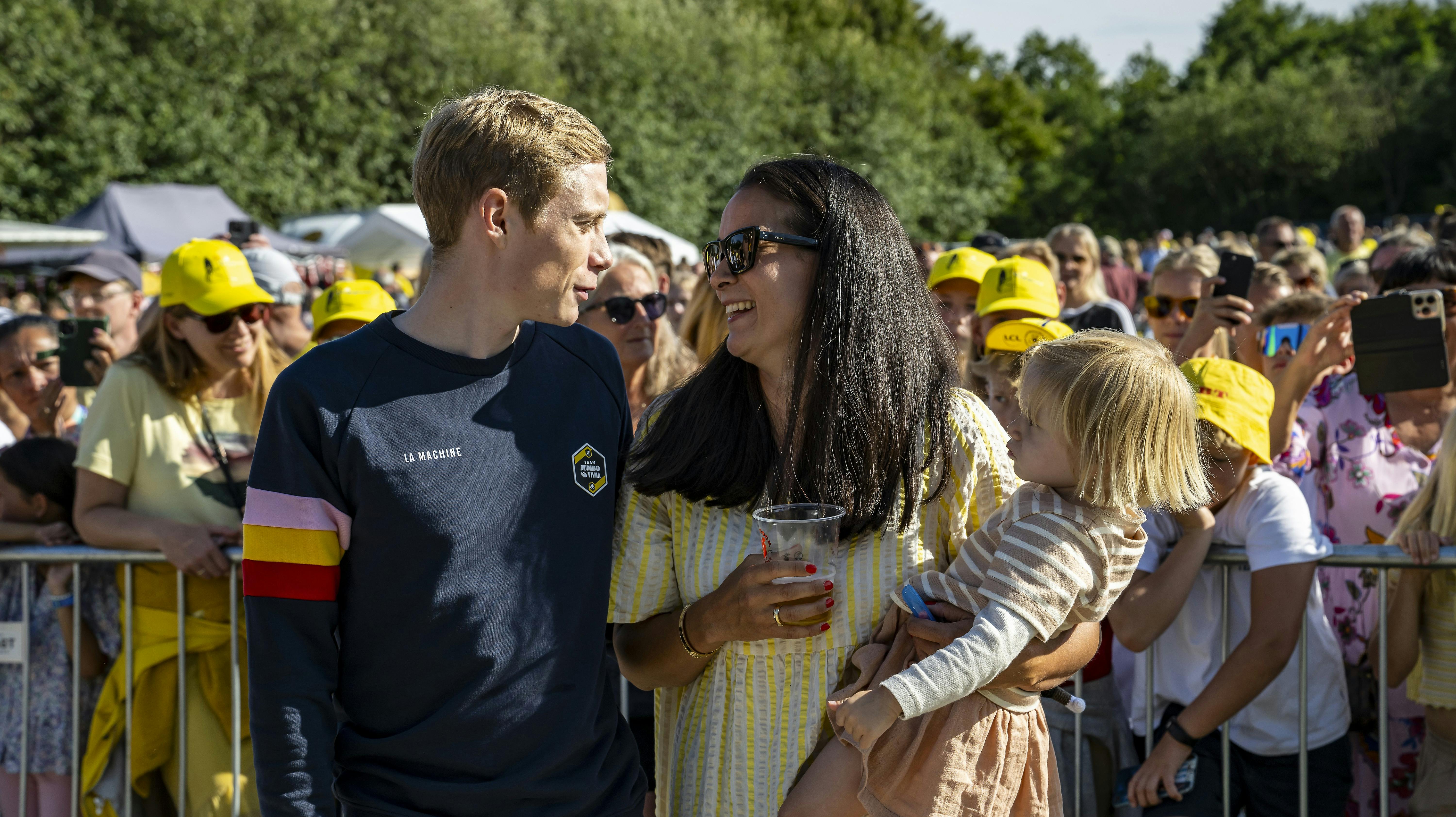 Jonas Vingegaard er interesseret i at køre VM for landsholdet til september. Det afslører landstræner Michael Mørkøv.