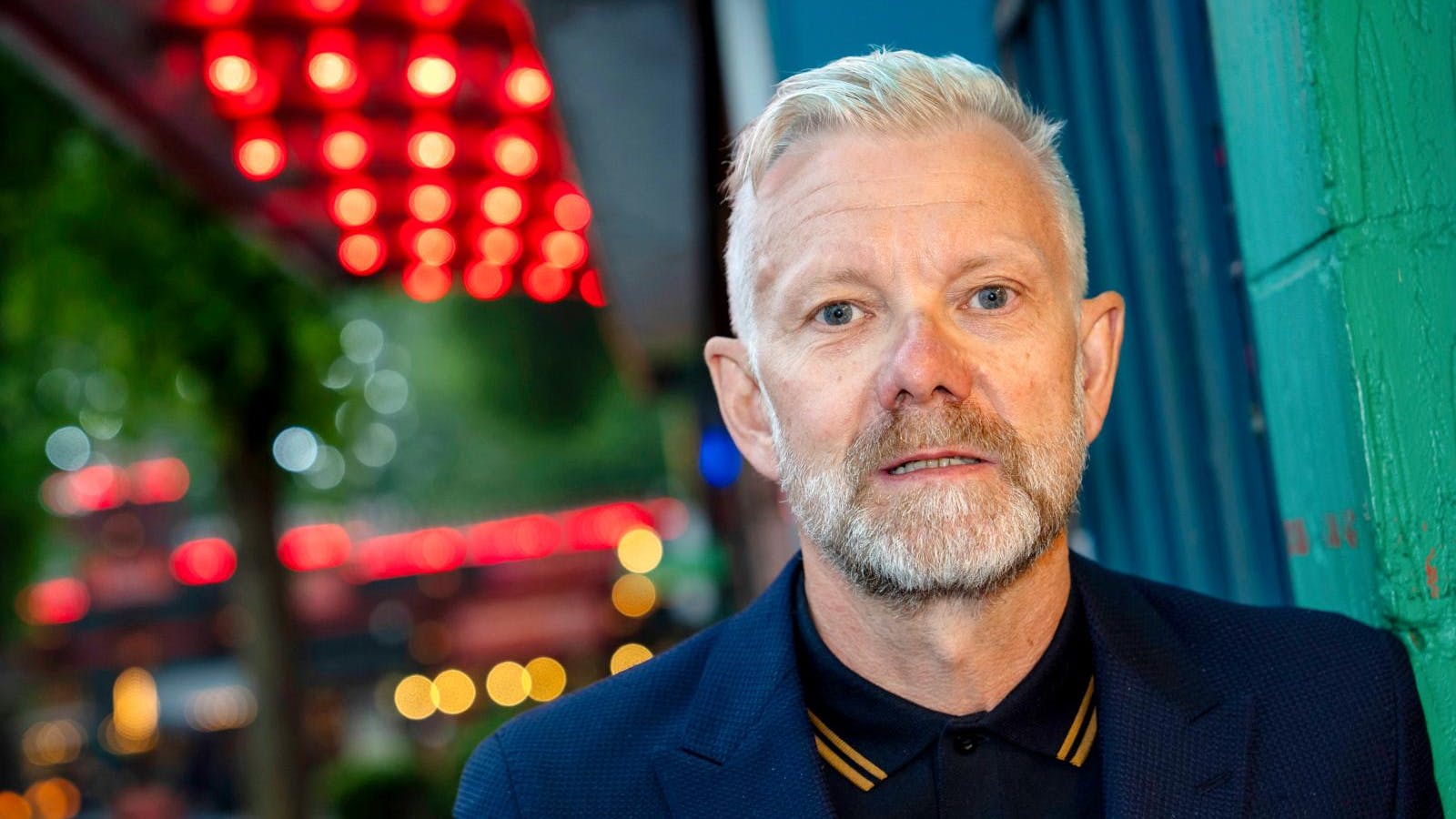 Casper Christensen sugarcoater ikke noget i sit nye foredrag.