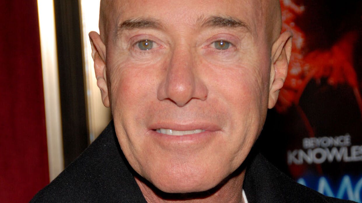 David Geffen vil skilles fra sin 50 år yngre mand.